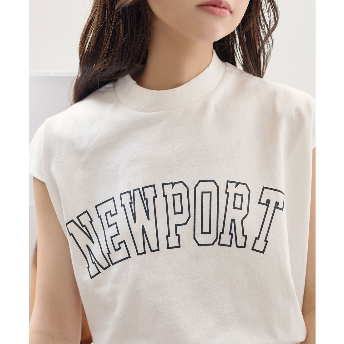 KOBE LETTUCE [100% cotton] Logo printed French mock neck T-shirt [College logo] [C6572]