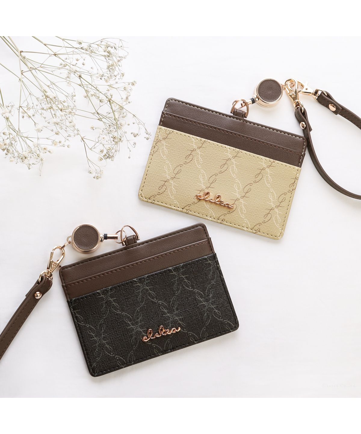 クレリア Clelia パスケース レディース リール付き 定期入れ IDカードホルダー薄型 ストラップ付 ブランド 人気 Clelia クレリア Belle ベェル CLー18031 （ミッドナイトブラック） ミッドナイトブラック