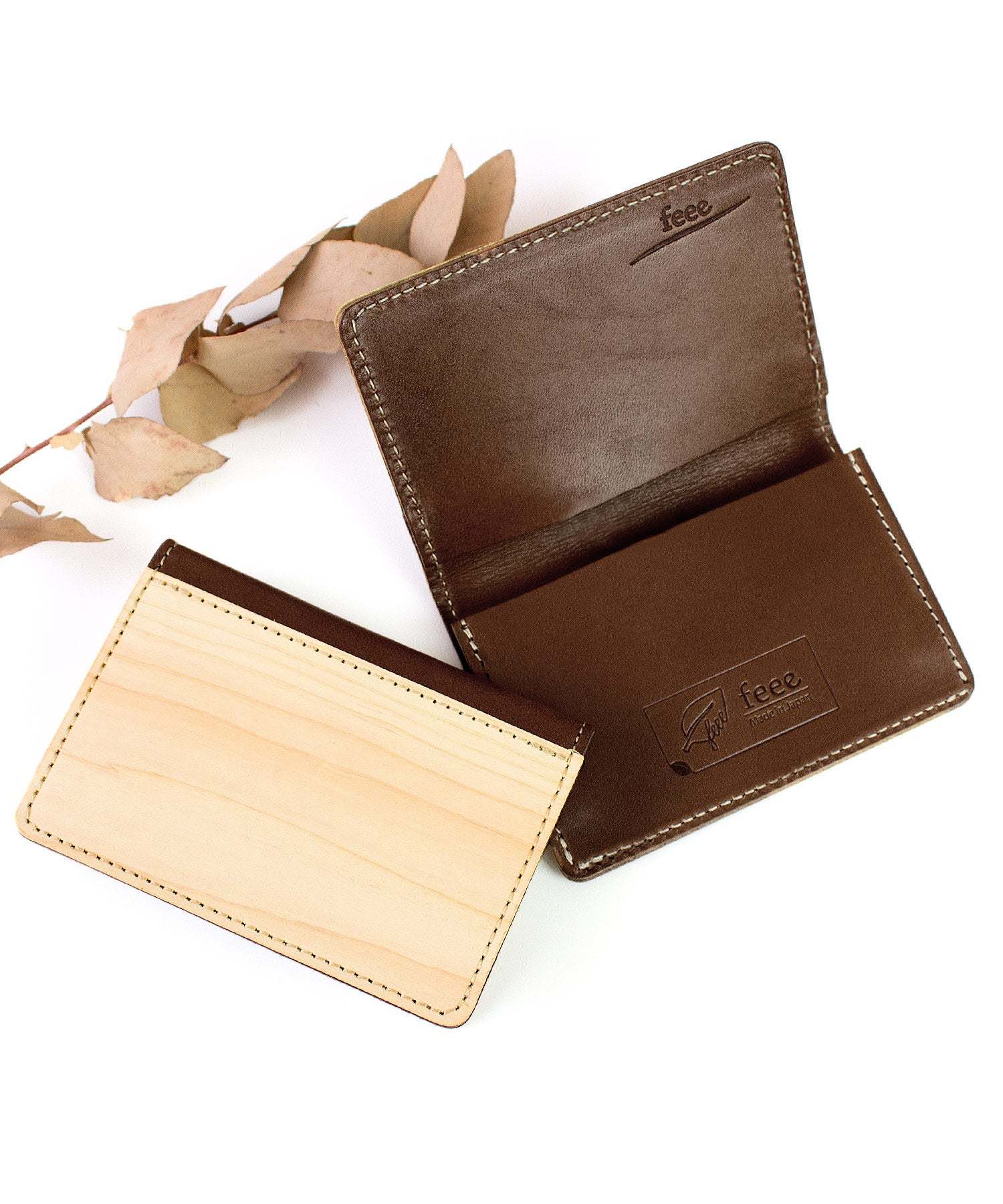 Fee feee Card Case Men’s Women’s Tochigi Leather Wood Sheet Stylish Business Card Holder FE-3205 For Men feee Fee Natural Wood Genuine Leather Wooden Hinoki Made in Japan