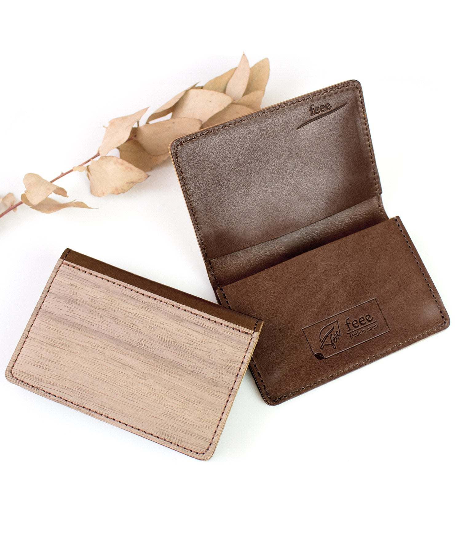 Fee feee Card Case Men’s Women’s Tochigi Leather Wood Sheet Stylish Business Card Holder FE-3205 For Men feee Fee Natural Wood Genuine Leather Wooden Hinoki Made in Japan