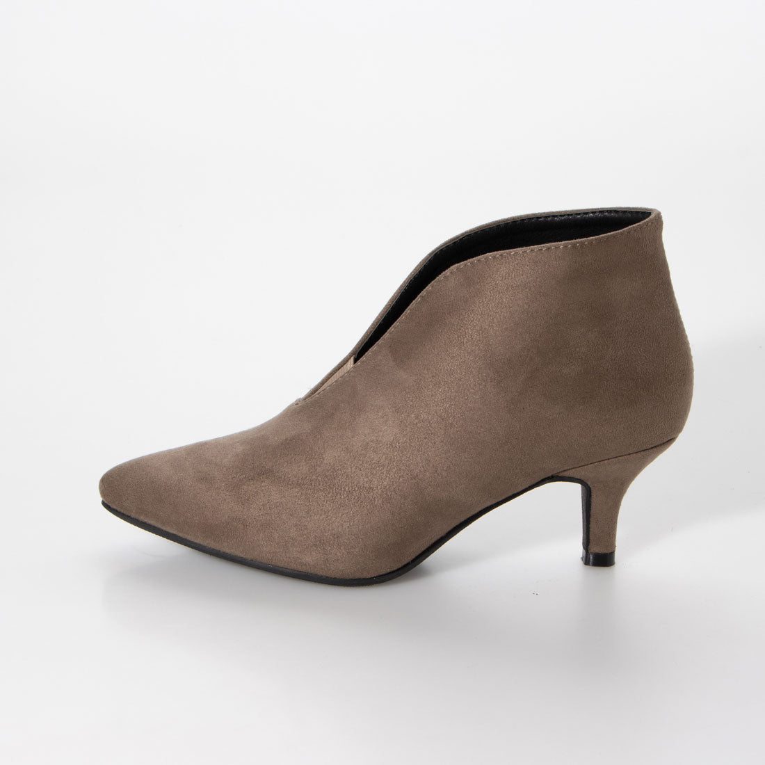 LiBERTYDOLL V-cut short booties with a beautiful silhouette and comfortable fit/5538