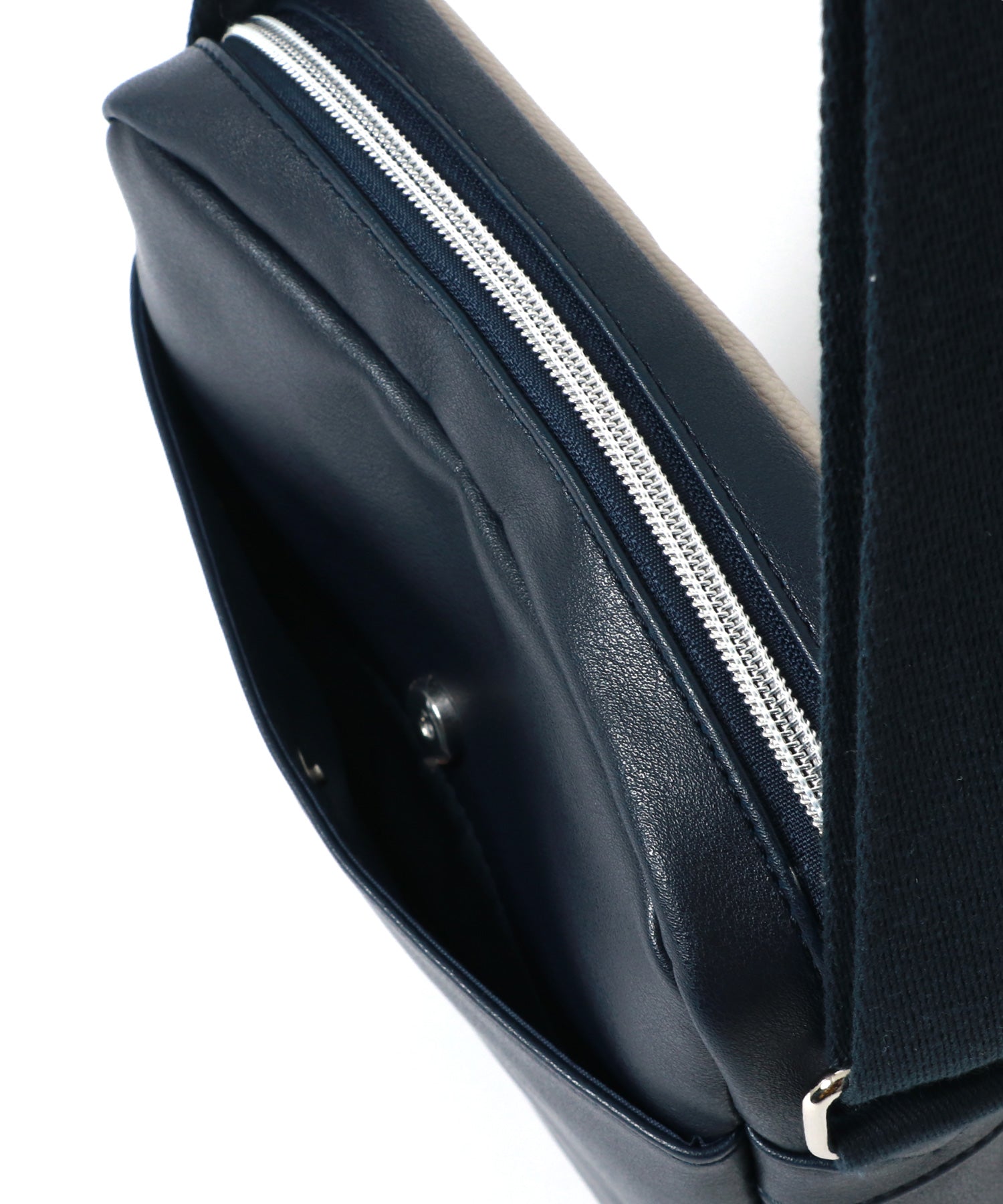 LiBERTO EDWIN Denim Synthetic Leather Combination Shoulder Bag