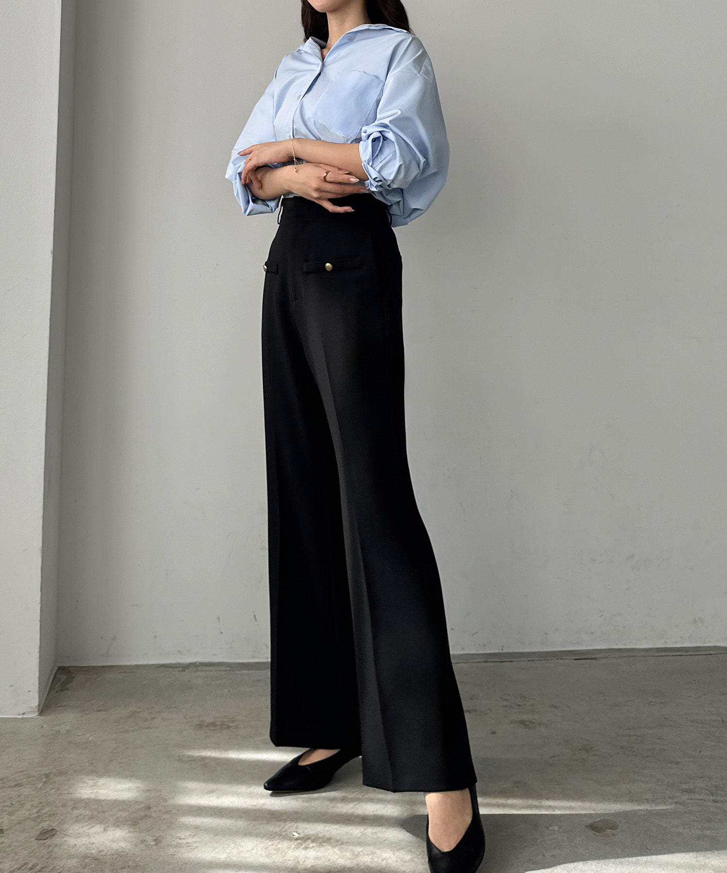 ルエレ Louere Louere ゴールドボタンフレアパンツ （ブラック） ブラック