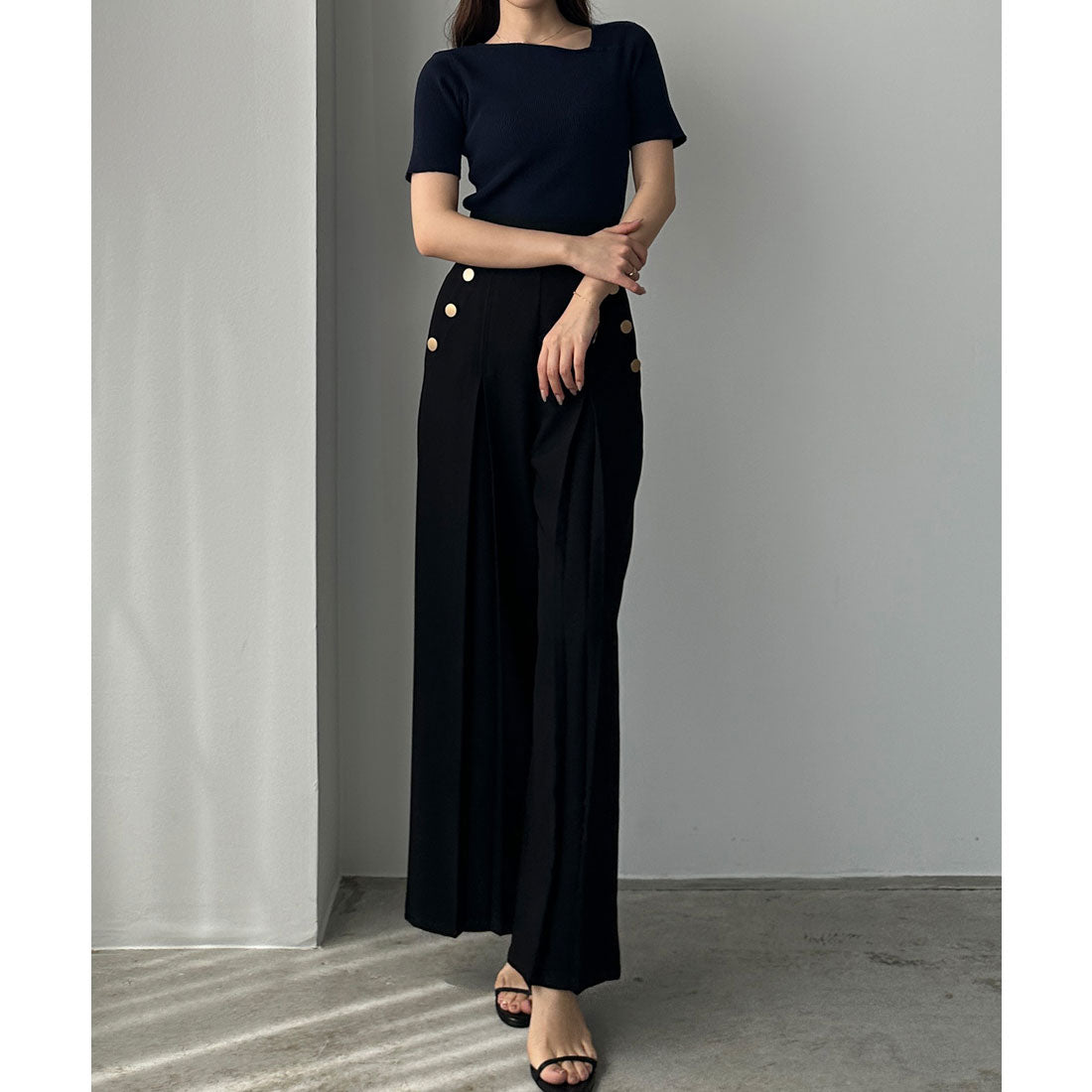 ルエレ Louere Louere アシメネック半袖リブニット （ネイビー） ネイビー