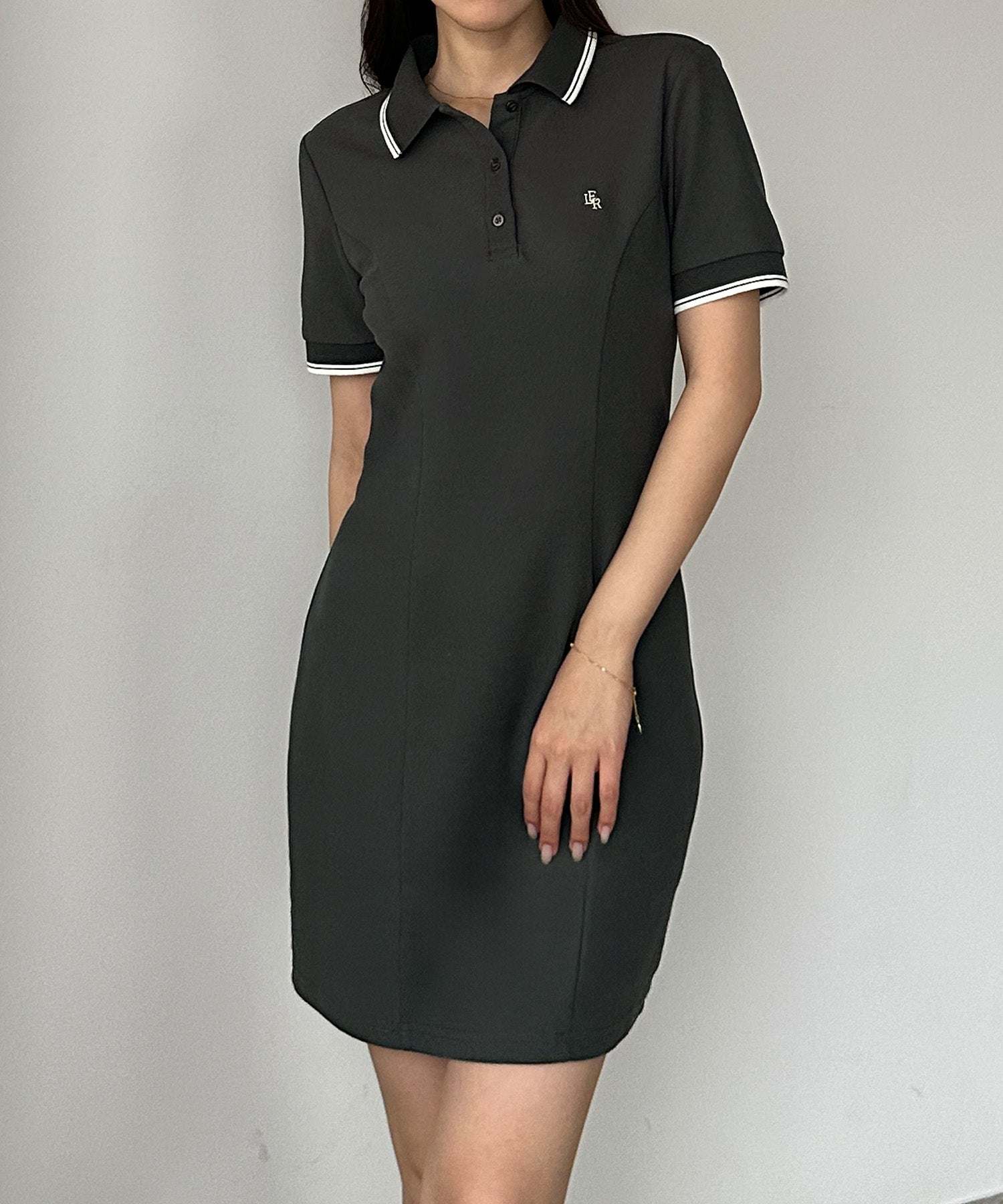 ルエレ Louere Louere ロゴ刺繍ミニポロワンピース （チャコール） チャコール