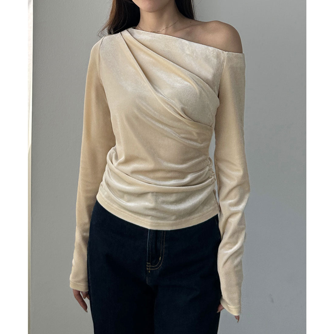 ルエレ Louere Louere ワンショルドレープベロアトップス （ライトベージュ） ライトベージュ