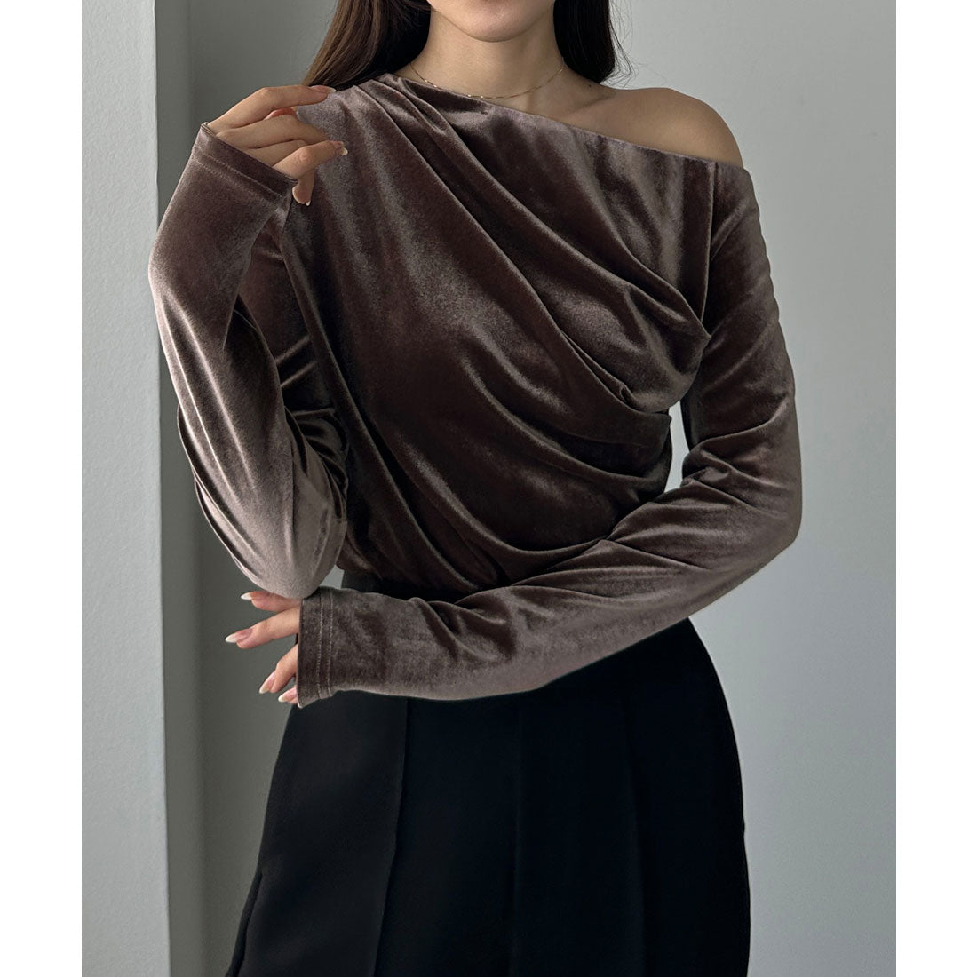 ルエレ Louere Louere ワンショルドレープベロアトップス （ブラウン） ブラウン