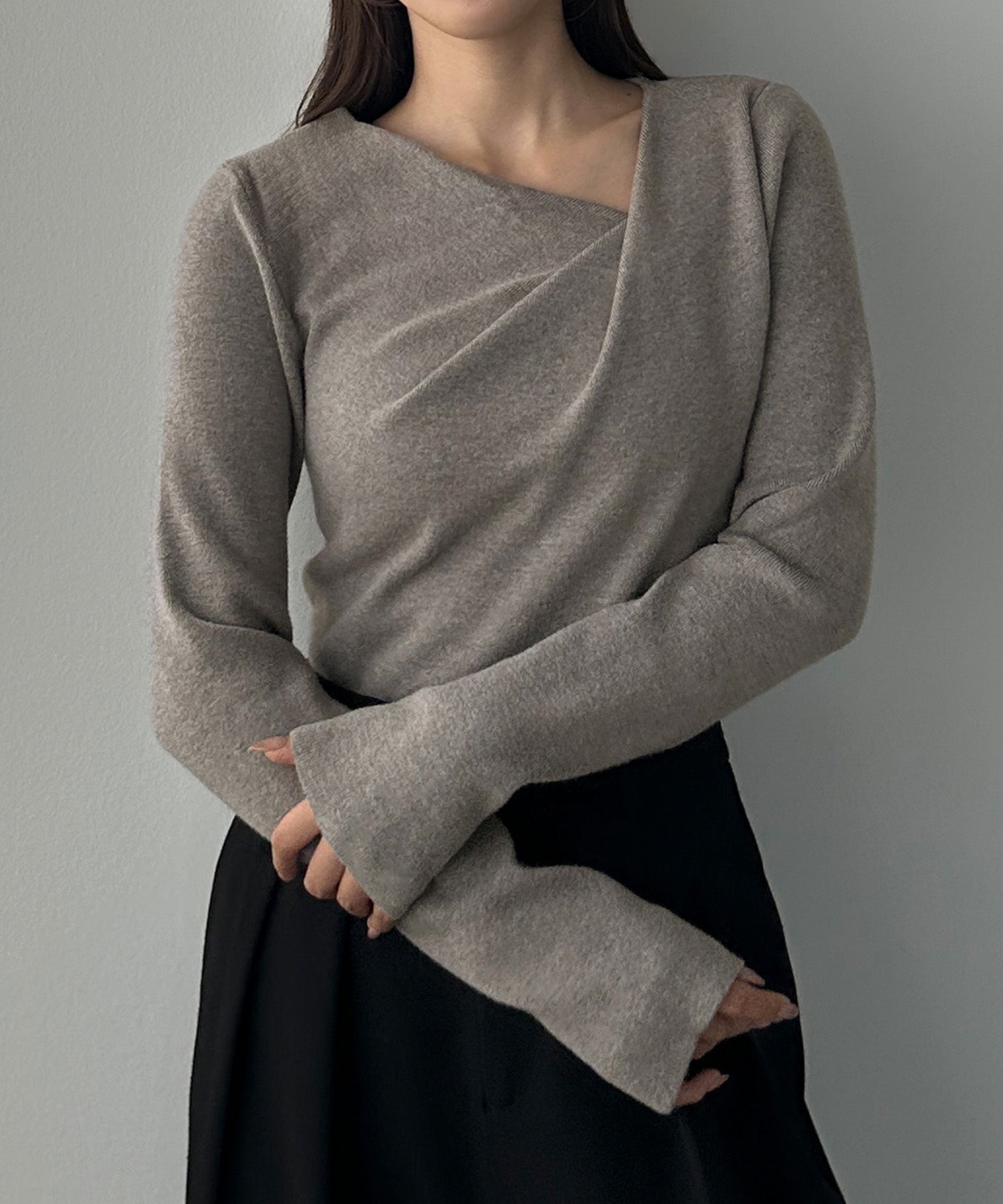 ルエレ Louere Louere ドレープアシメネックニットトップス （グレー） グレー