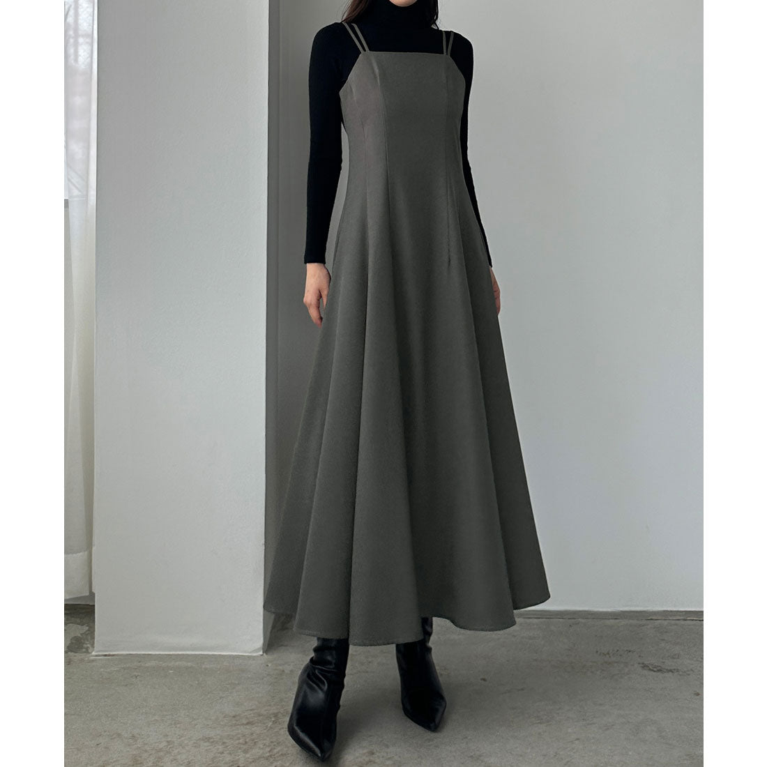ルエレ Louere Louere ダブルストラップフレアキャミワンピース （チャコール） チャコール