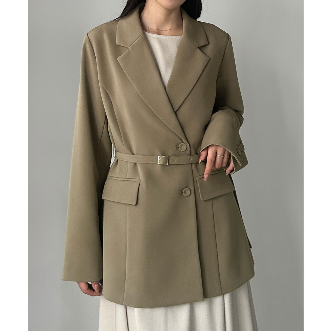 ルエレ Louere Louere ベルト付きウエストシェイプジャケット （ダークベージュ） ダークベージュ