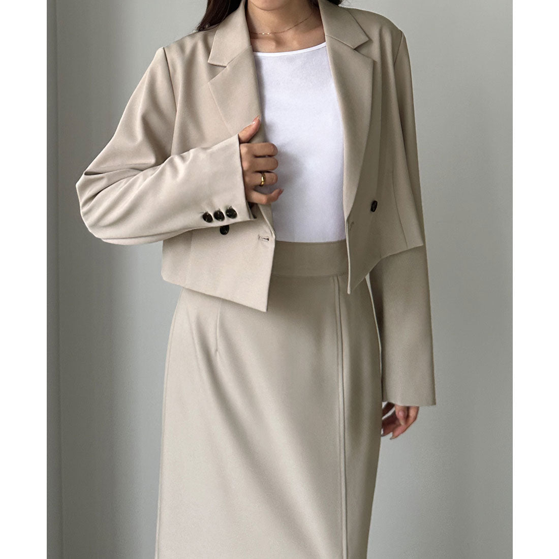 ルエレ Louere Louere ショートテーラードジャケット＋前スリットタイトスカートSET （グレージュ） グレージュ