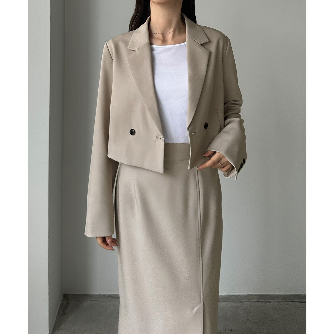 ルエレ Louere Louere ショートテーラードジャケット＋前スリットタイトスカートSET （グレージュ） グレージュ