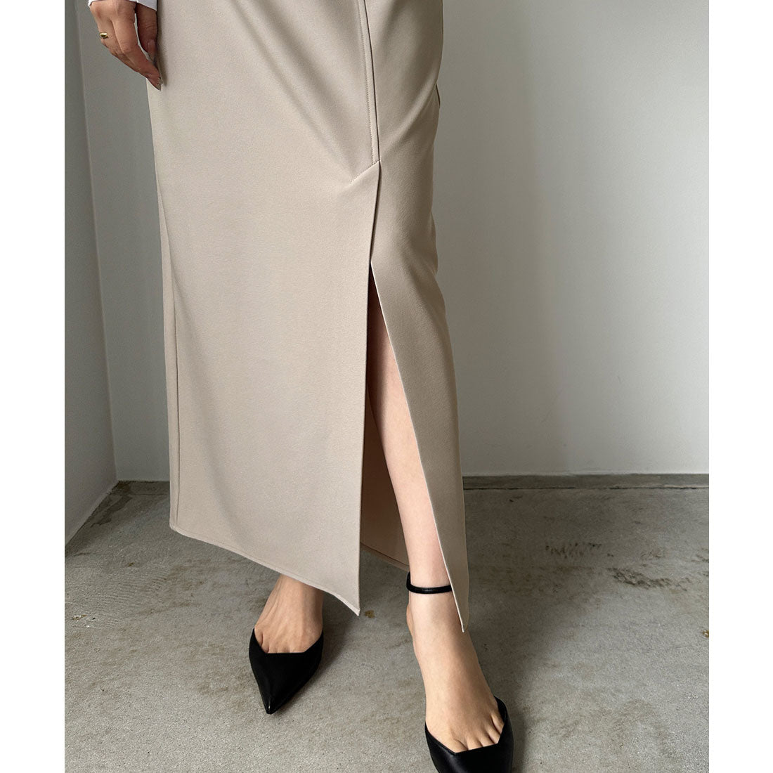 ルエレ Louere Louere ショートテーラードジャケット＋前スリットタイトスカートSET （グレージュ） グレージュ