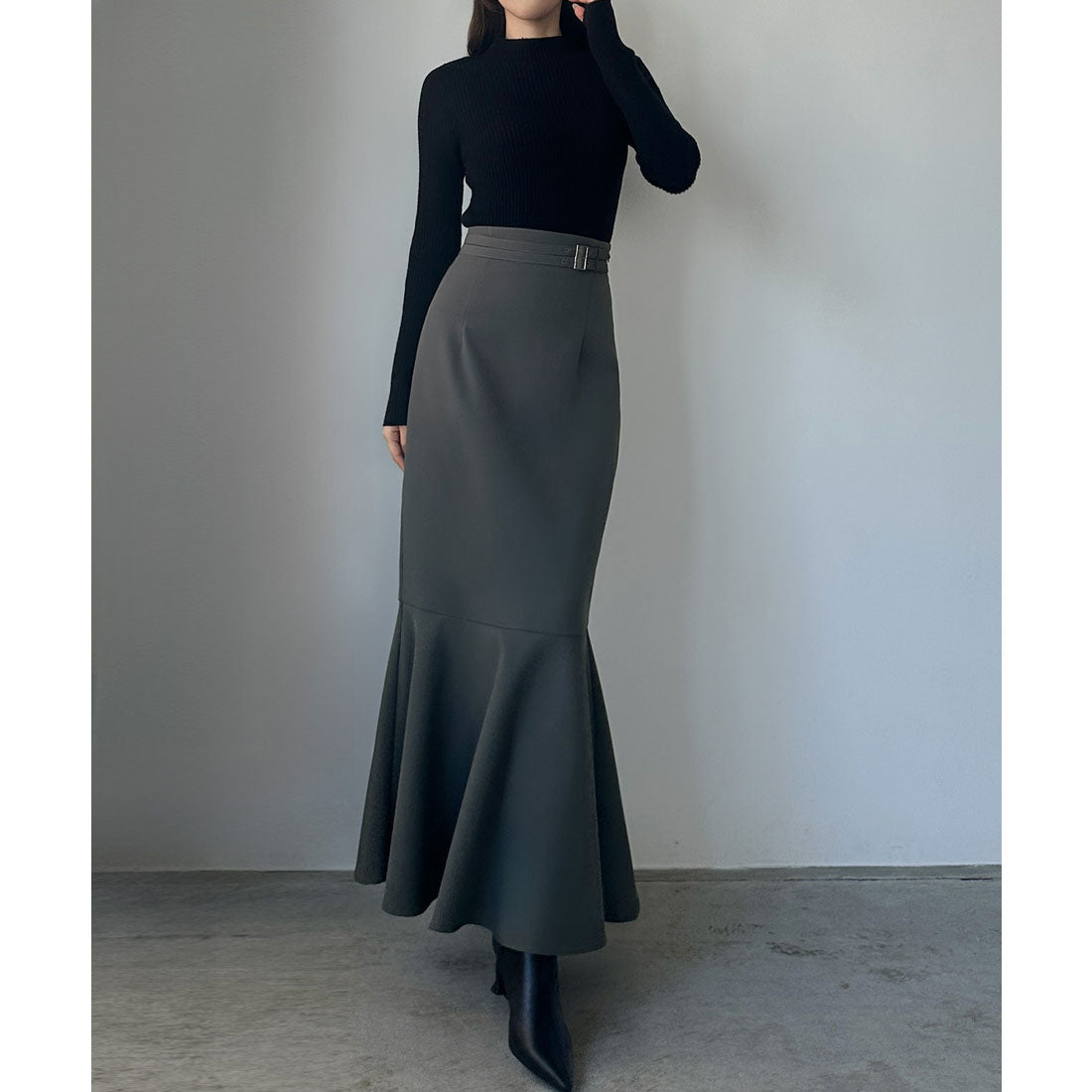 ルエレ Louere Louere ウエストベルトマーメイドスカート(通年素材) （チャコール） チャコール