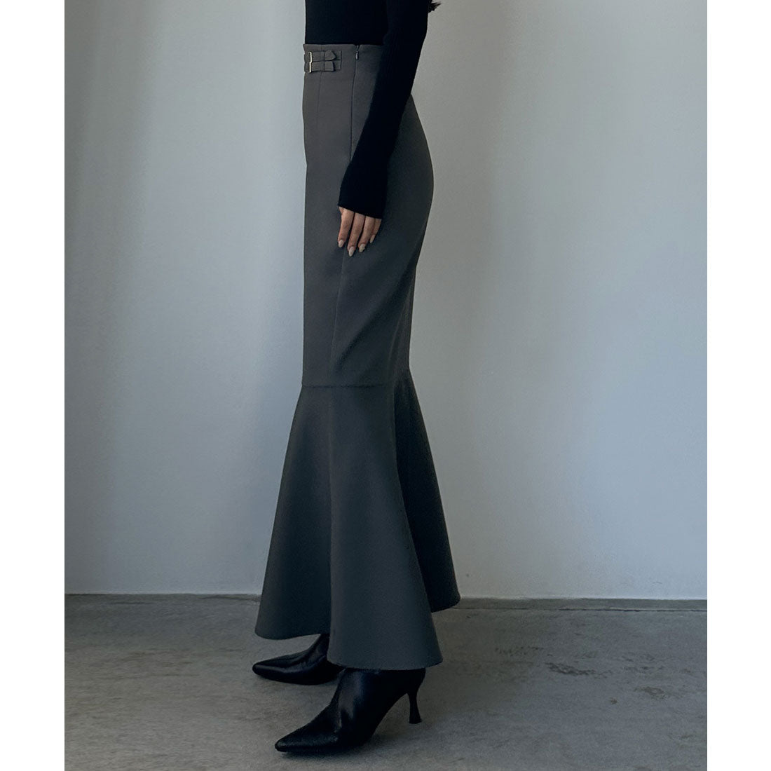 ルエレ Louere Louere ウエストベルトマーメイドスカート(通年素材) （チャコール） チャコール