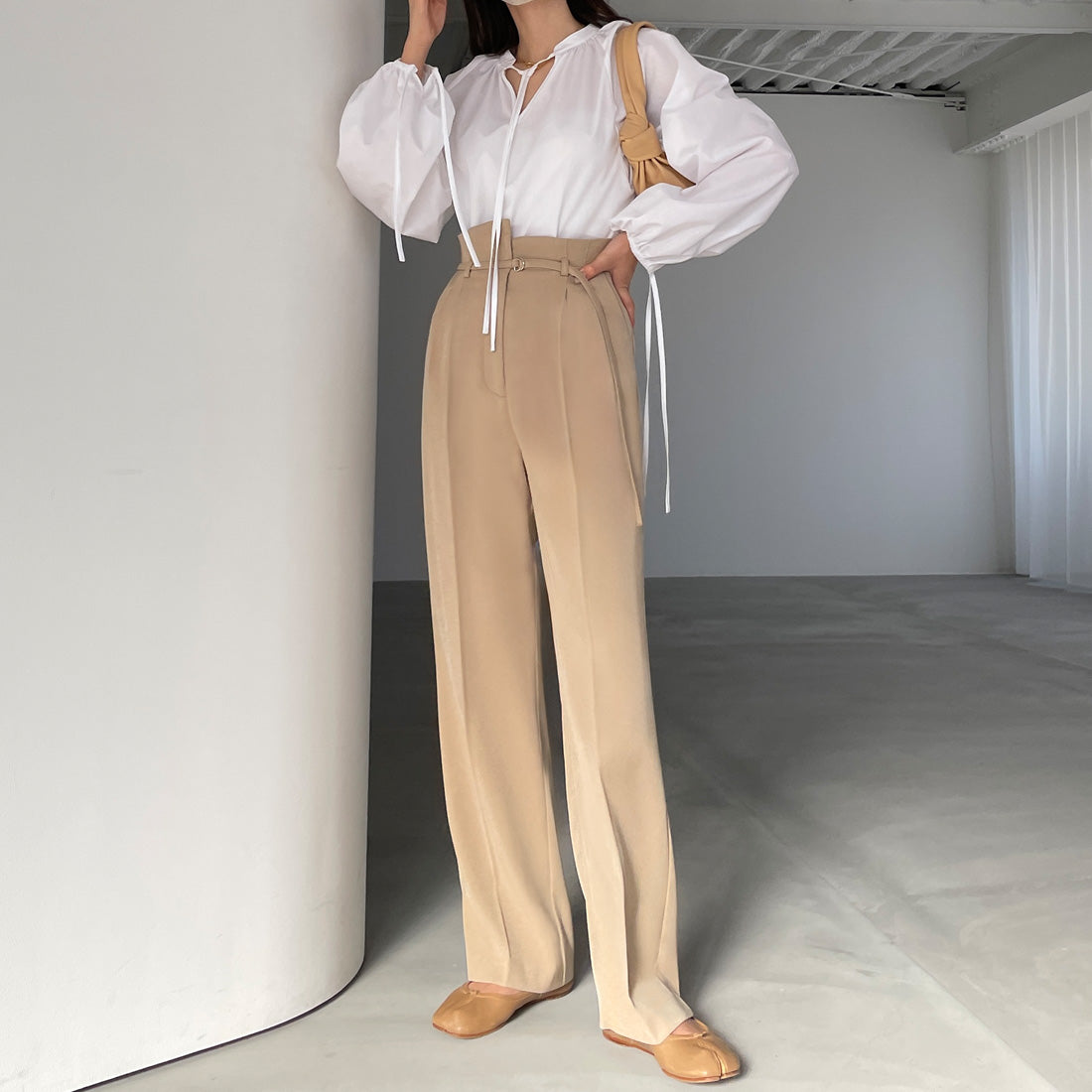 ルエレ Louere ベルト付きアシンメトリーハイウエストパンツ