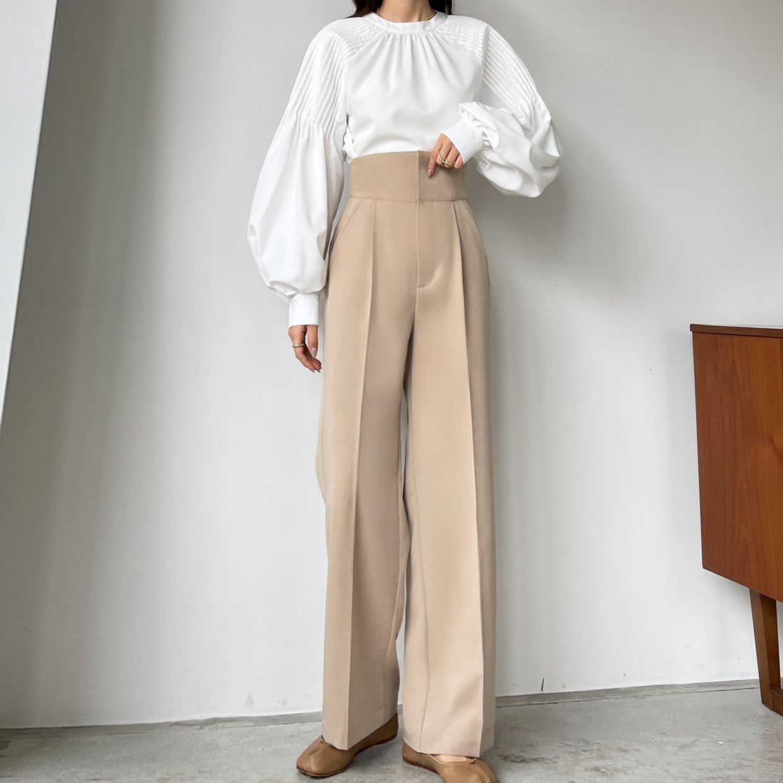 ルエレ Louere Louere ハイウエストタックパンツ,ベージュ