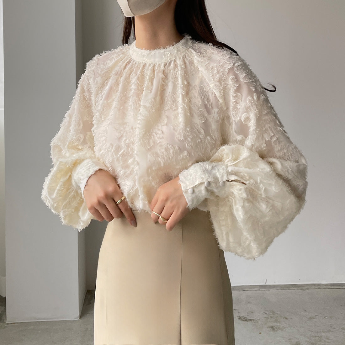 ルエレ Louere シャギーパフスリーブブラウス