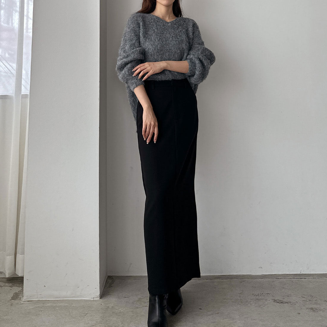 Louere Louere V-Neck Shaggy Knit