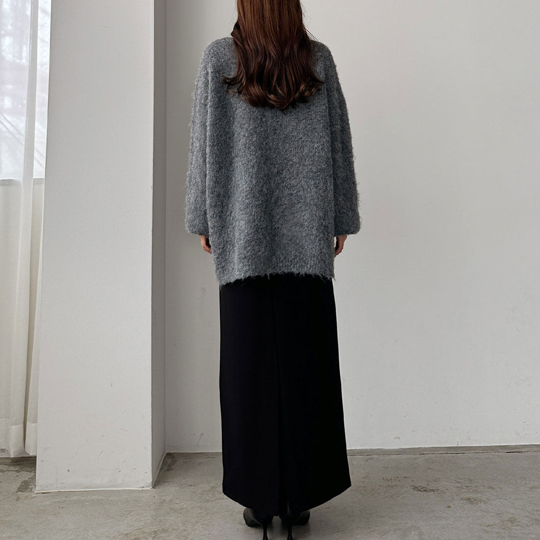 Louere Louere V-Neck Shaggy Knit