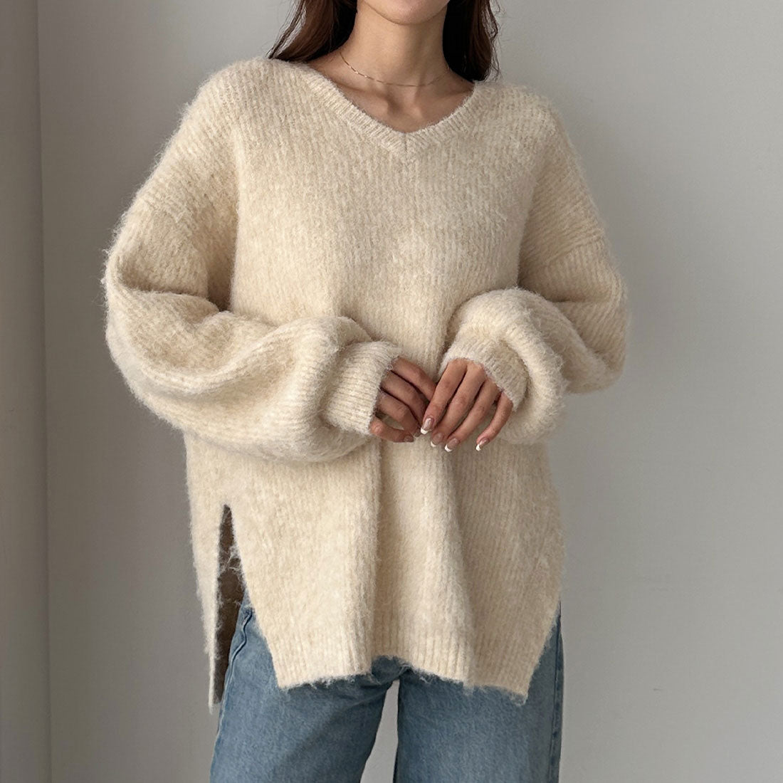 Louere Louere V-Neck Shaggy Knit