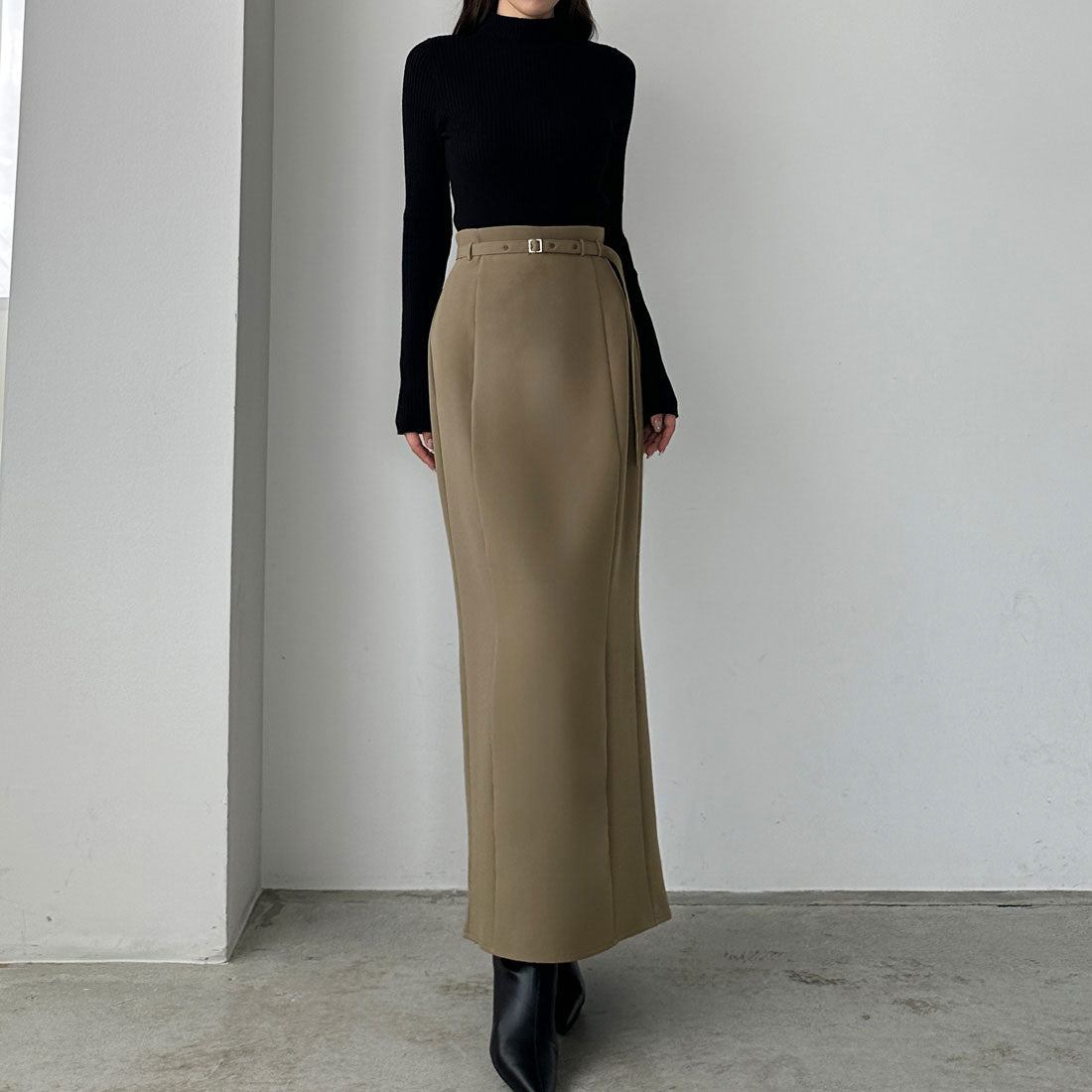 ルエレ Louere Louere 細ベルト付きハイウエストタイトスカート
