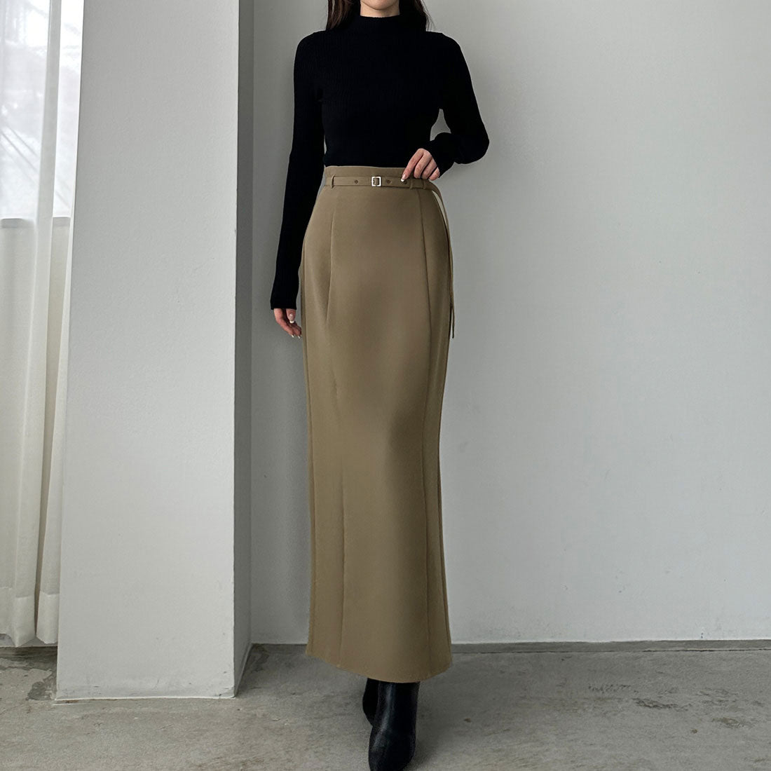 ルエレ Louere Louere 細ベルト付きハイウエストタイトスカート