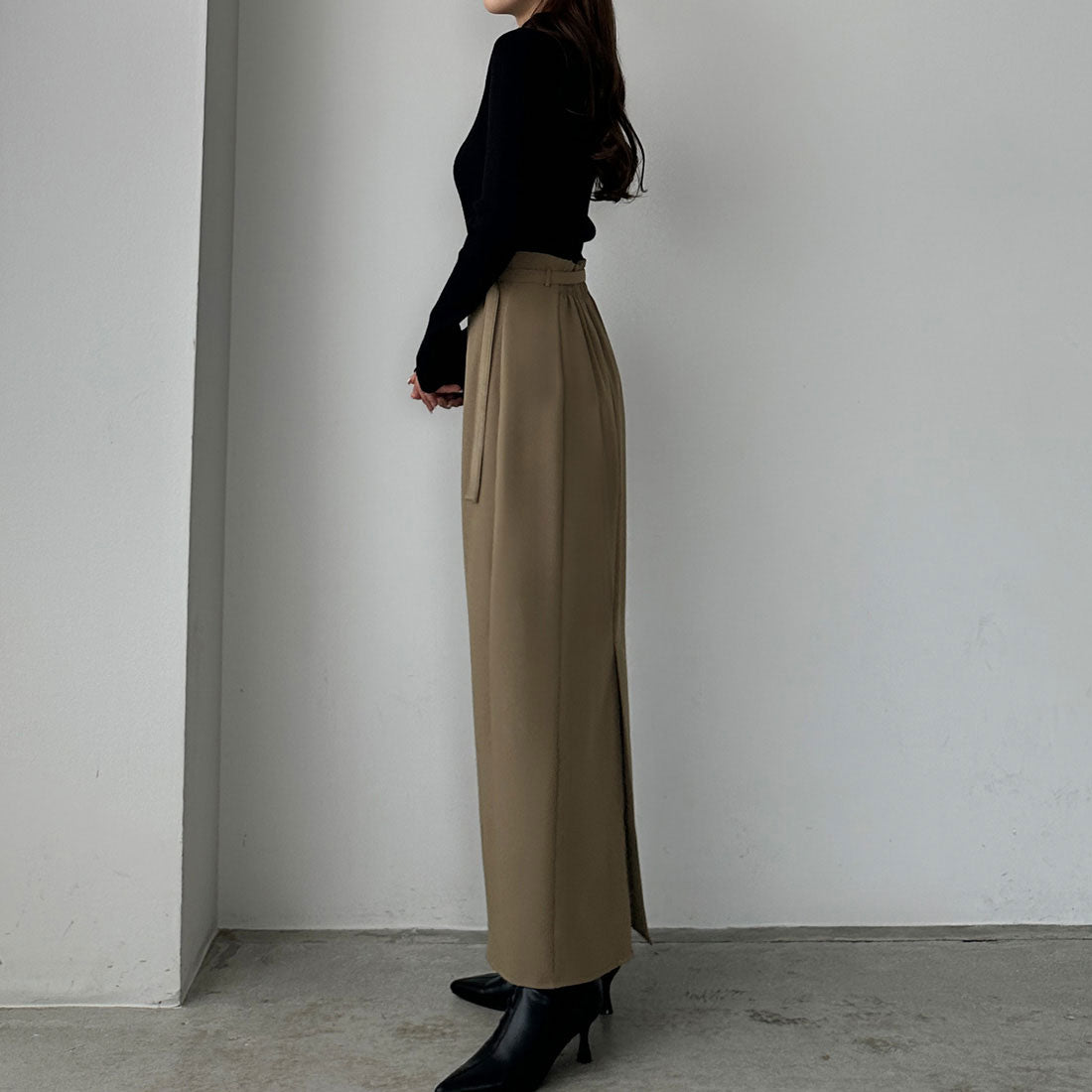 ルエレ Louere Louere 細ベルト付きハイウエストタイトスカート