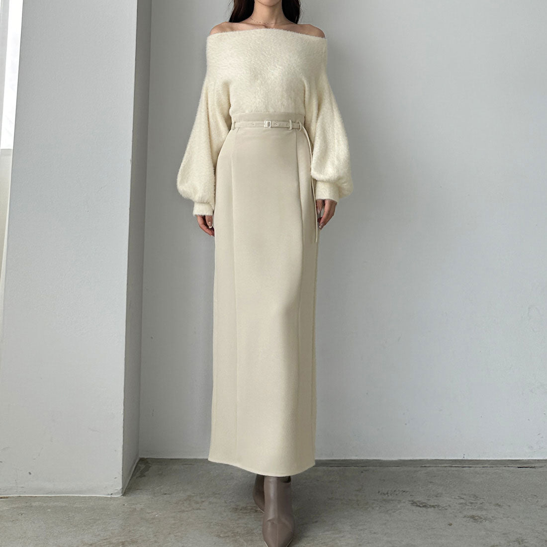 ルエレ Louere Louere 細ベルト付きハイウエストタイトスカート