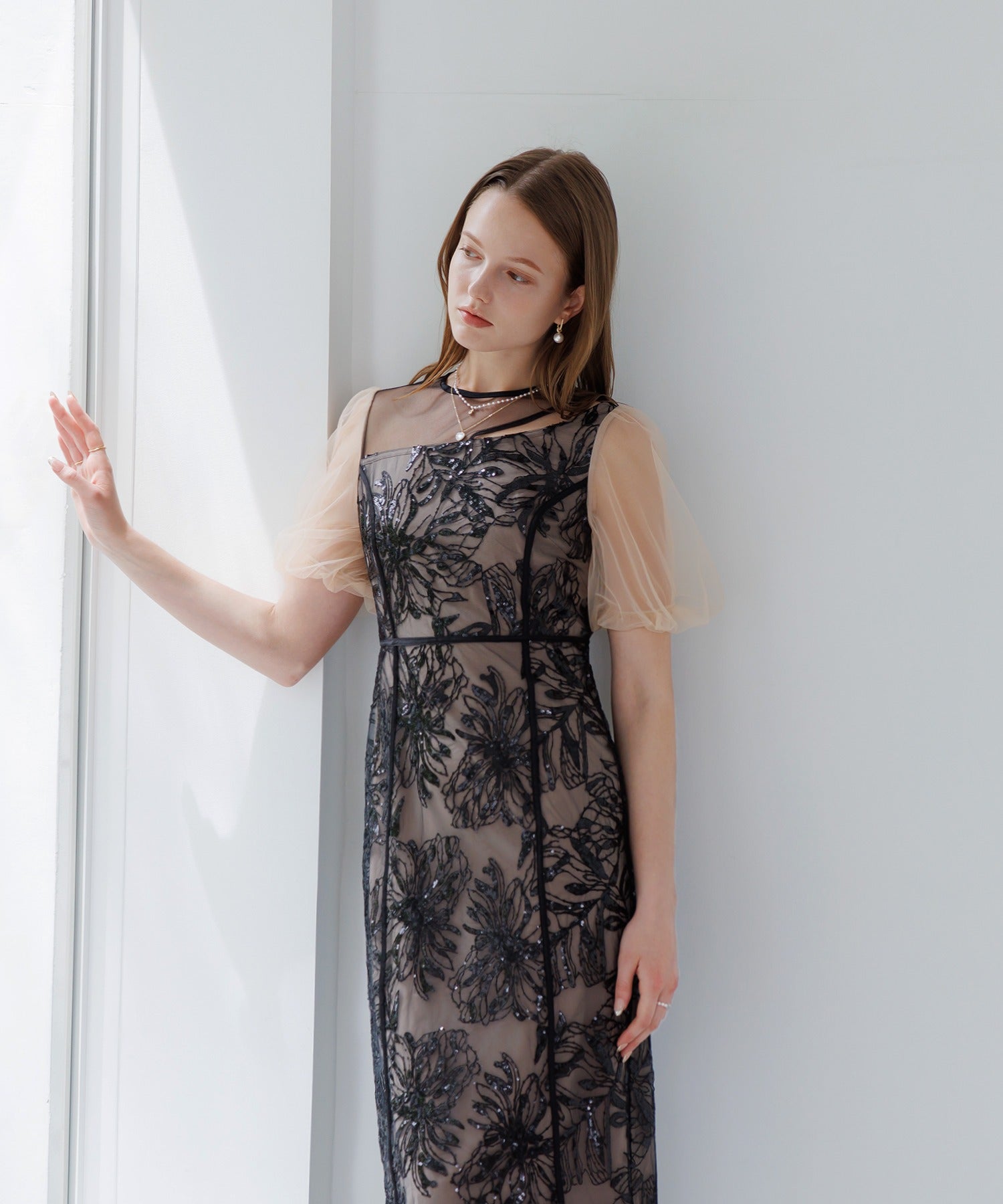 レジャ Leja アシンメトリーシアーフラワードレス美脚効果結婚式 パーティードレス 成人式 二次会 同窓会 お呼ばれ オケージョン 20代 30代 40代 （BLACK） BLACK