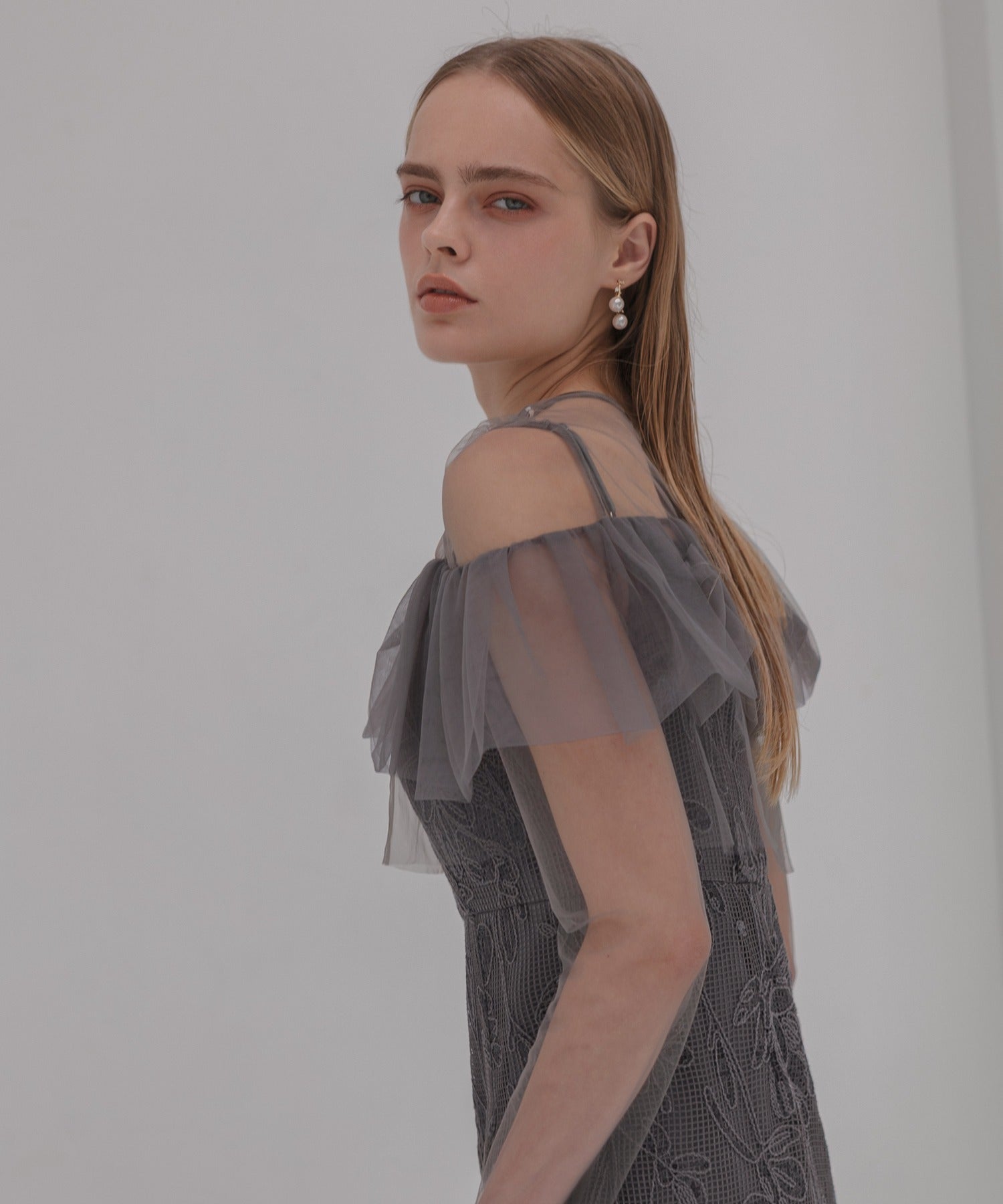 レジャ Leja 2WAYアシンメトリーフリルチュールフラワーIラインワンピースドレス2点セット美脚効果結婚式 パーティードレス 成人式 二次会 同窓会 お呼ばれ オケージョン 20代 30代 40代 （DARKGRAY） DARKGRAY
