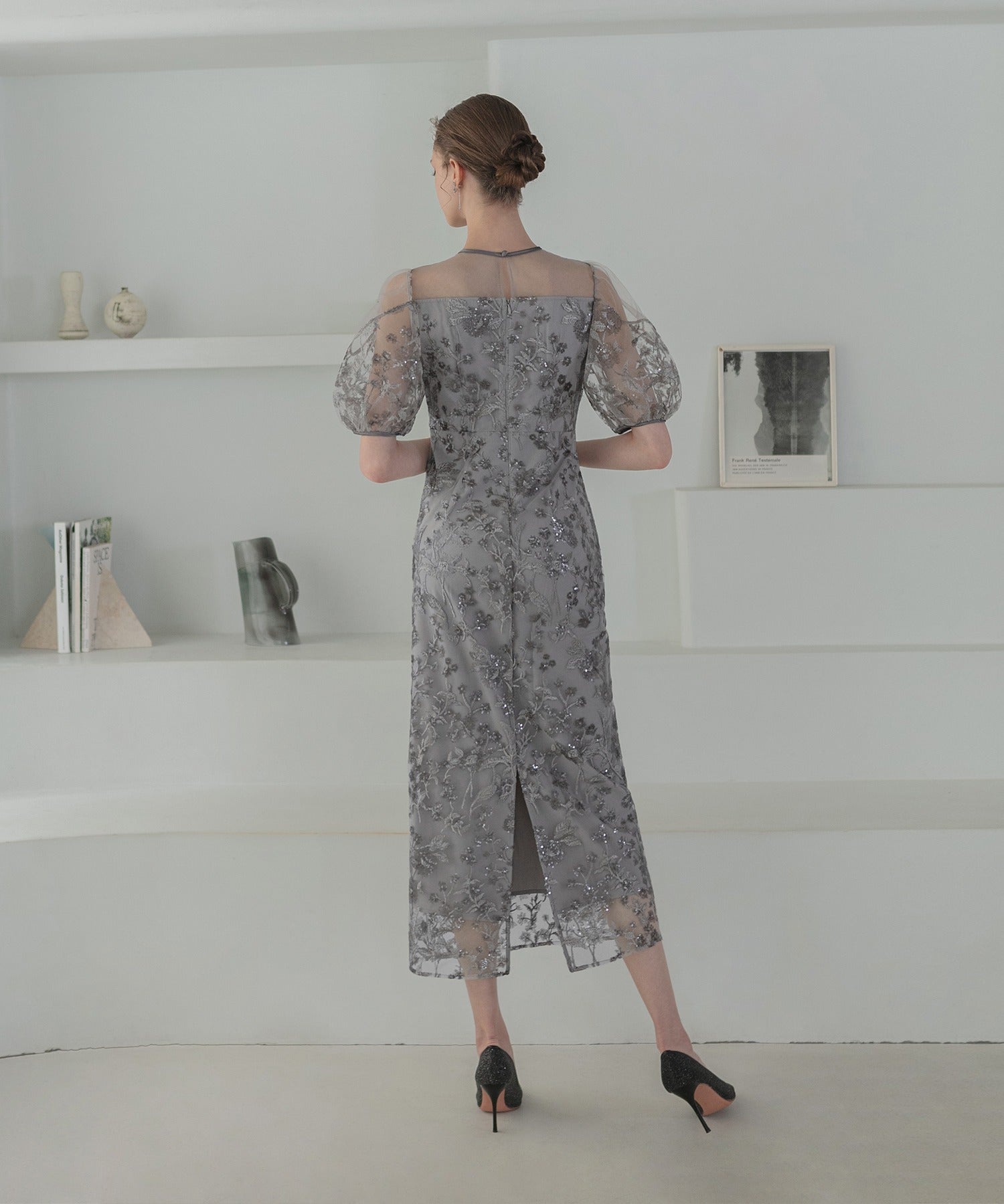 レジャ Leja フラワーディテールパフスリーブIラインワンピースドレス美脚効果結婚式 パーティードレス 成人式 二次会 同窓会 お呼ばれ オケージョン 20代 30代 40代 （GRAY） GRAY