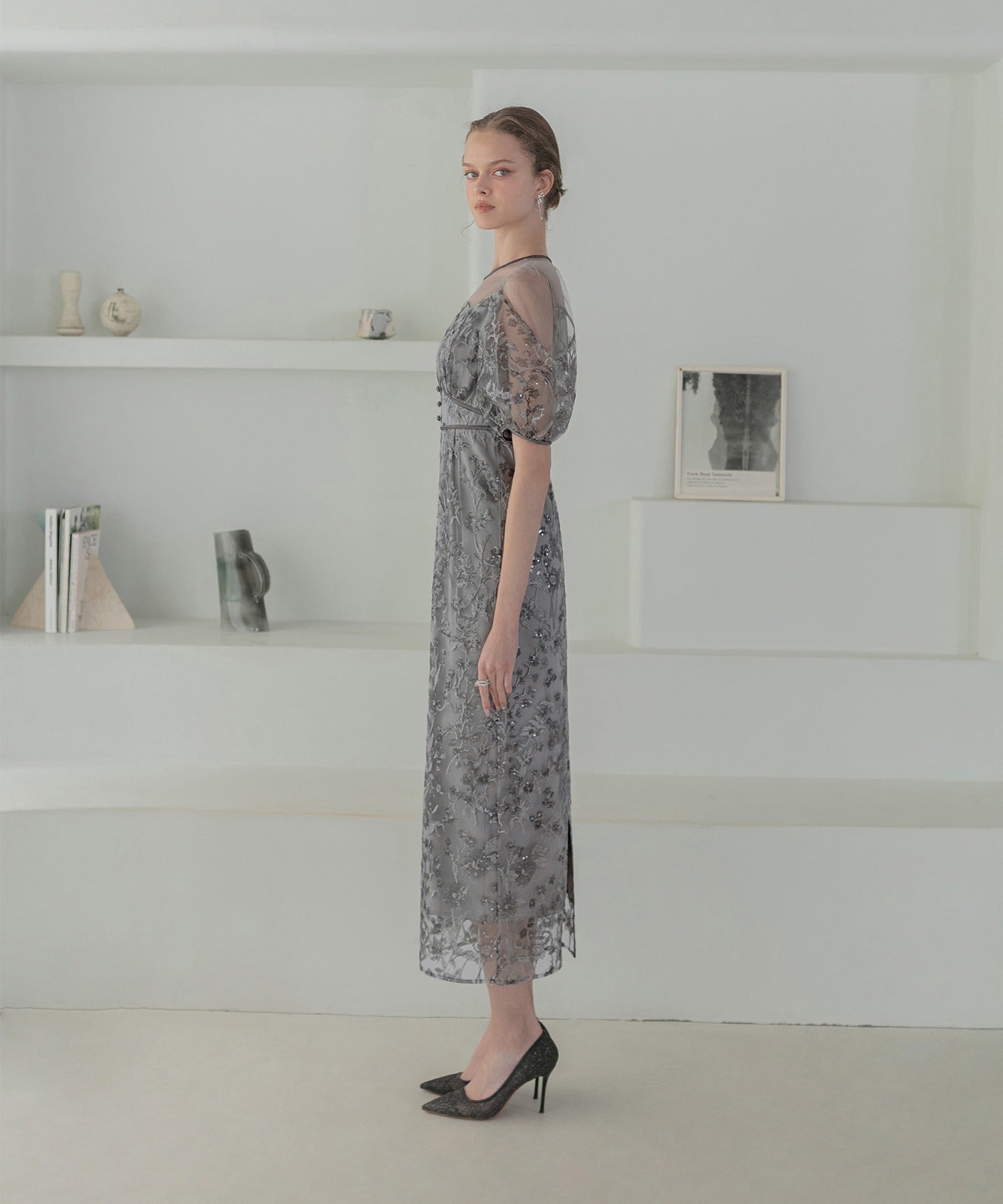 レジャ Leja フラワーディテールパフスリーブIラインワンピースドレス美脚効果結婚式 パーティードレス 成人式 二次会 同窓会 お呼ばれ オケージョン 20代 30代 40代 （GRAY） GRAY