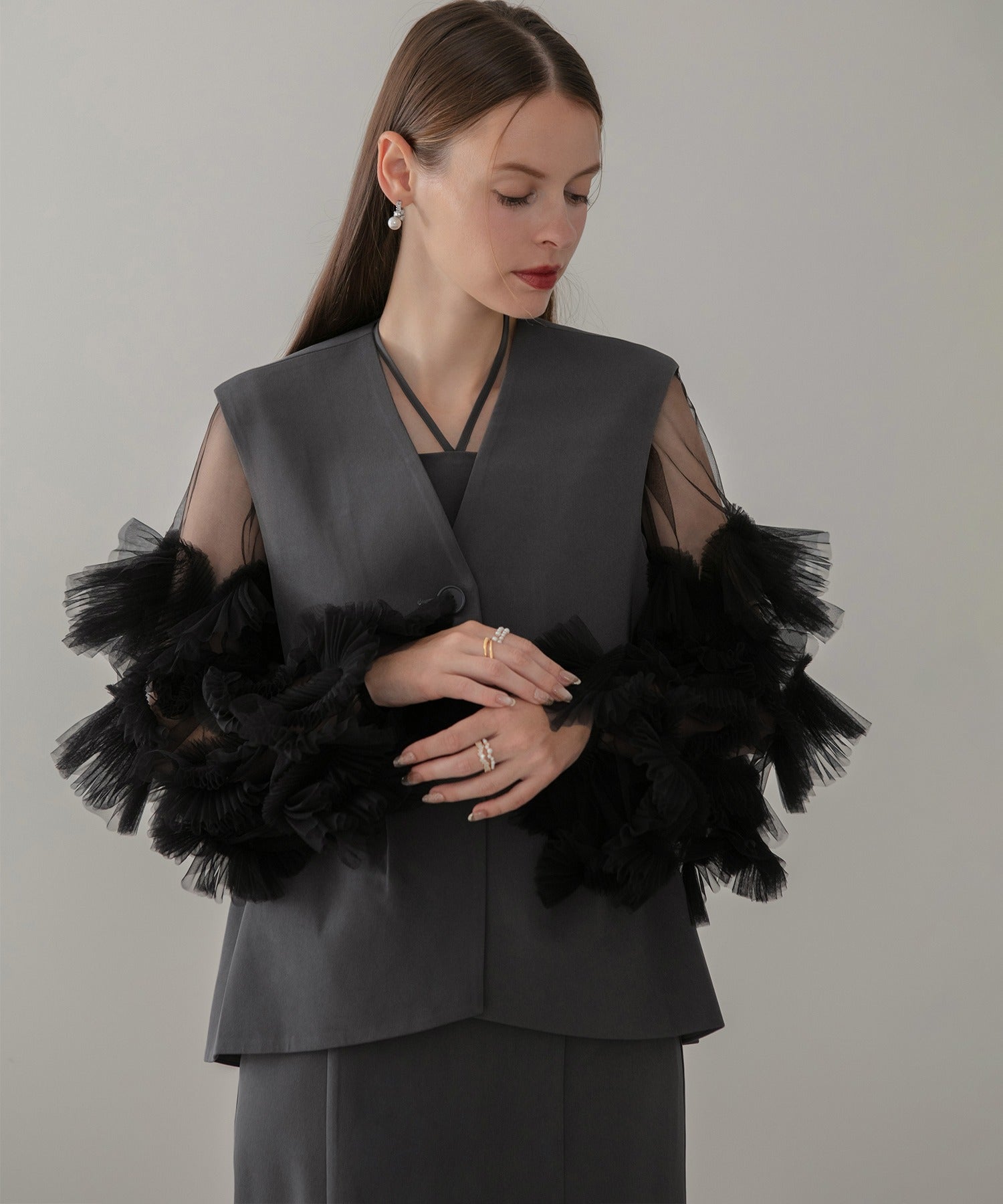 レジャ Leja チュールフリルスリーブベストセットワンピースドレス2点セット 美脚効果結婚式 パーティードレス 成人式 二次会 同窓会 お呼ばれ オケージョン 20代 30代 40代 （DARKGRAY） DARKGRAY