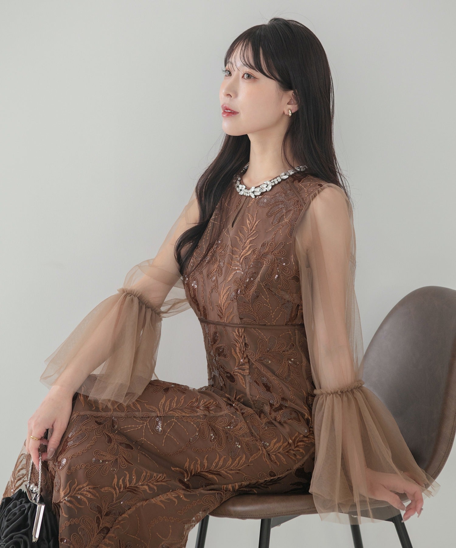 レジャ Leja ビジューネックスパンコールチュールフレアスリーブマーメイドワンピースドレス美脚効果結婚式 パーティードレス 成人式 二次会 同窓会 お呼ばれ オケージョン 20代 30代 40代 （BROWN） BROWN