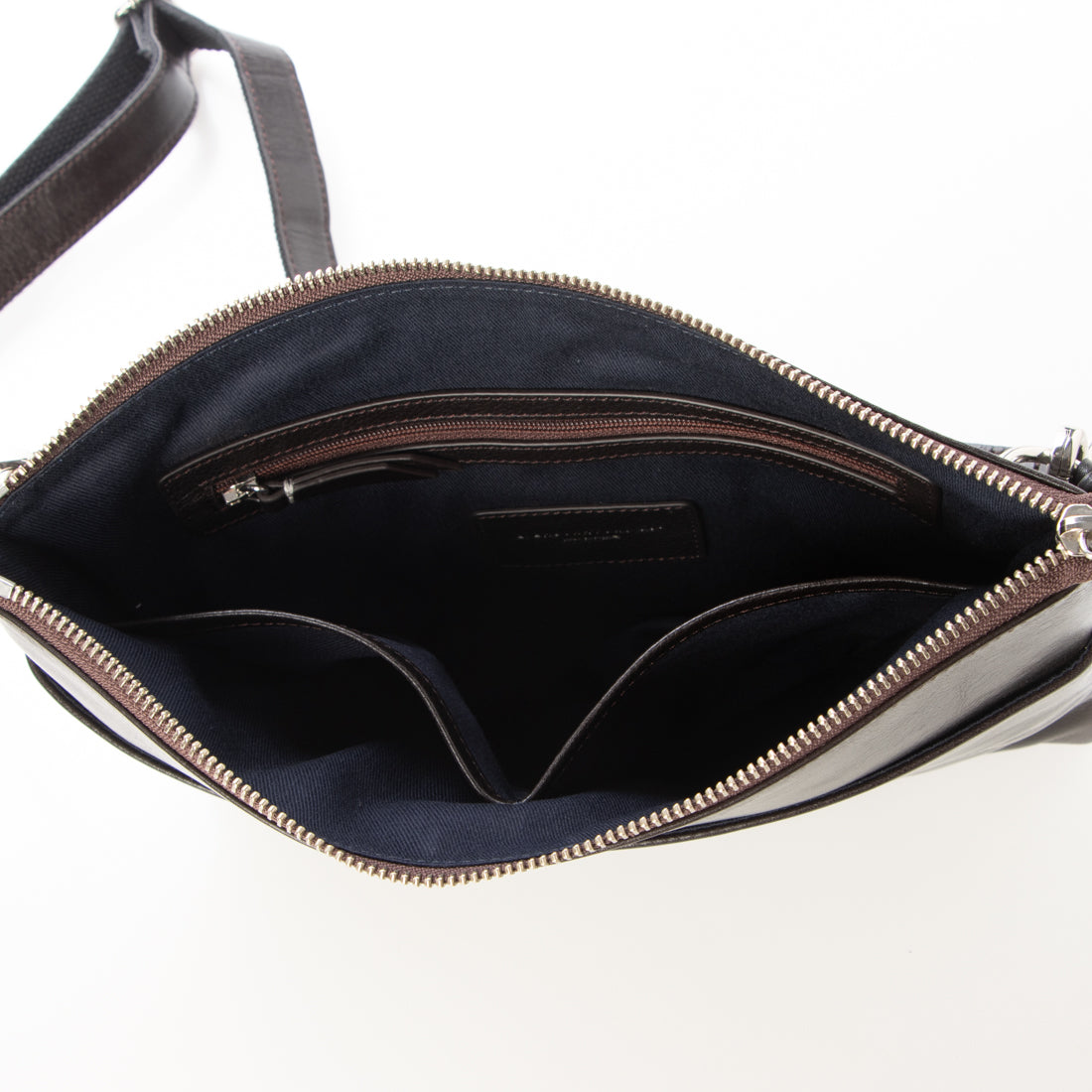レザーラボラトリー Leather Laboratory オイルレザー レザーサコッシュ ショルダーバッグ 旅行用バッグ （DARK BROWN） DARK BROWN