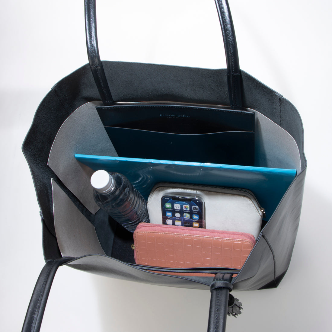 Leather Laboratory Genuine Leather Women's Vertical Tote Bag
