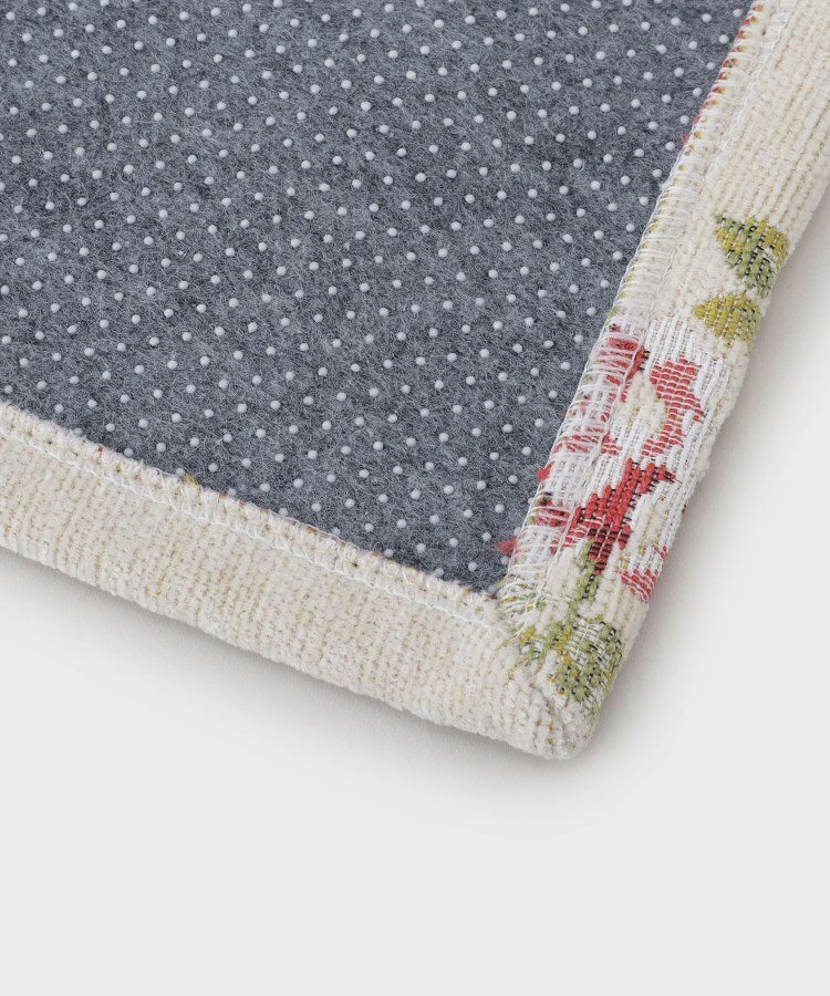 ローラ アシュレイ LAURA ASHLEY アルバティーン柄 マット 45×70cm （ライトベージュ(151)） ライトベージュ(151)