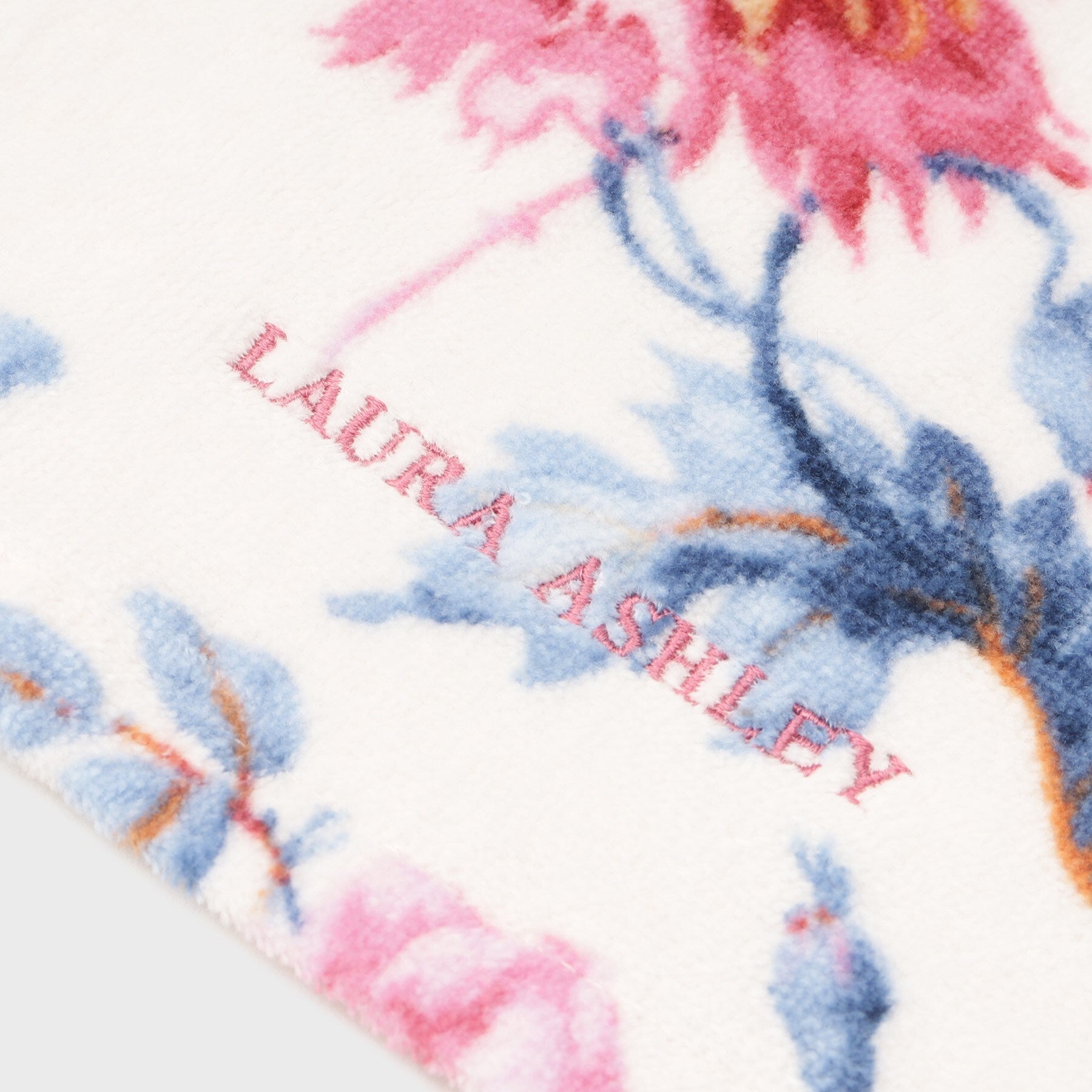 ローラ アシュレイ LAURA ASHLEY ローザリンド柄 シャーリングプリント ウォッシュタオル （ピンク(172)） ピンク(172)