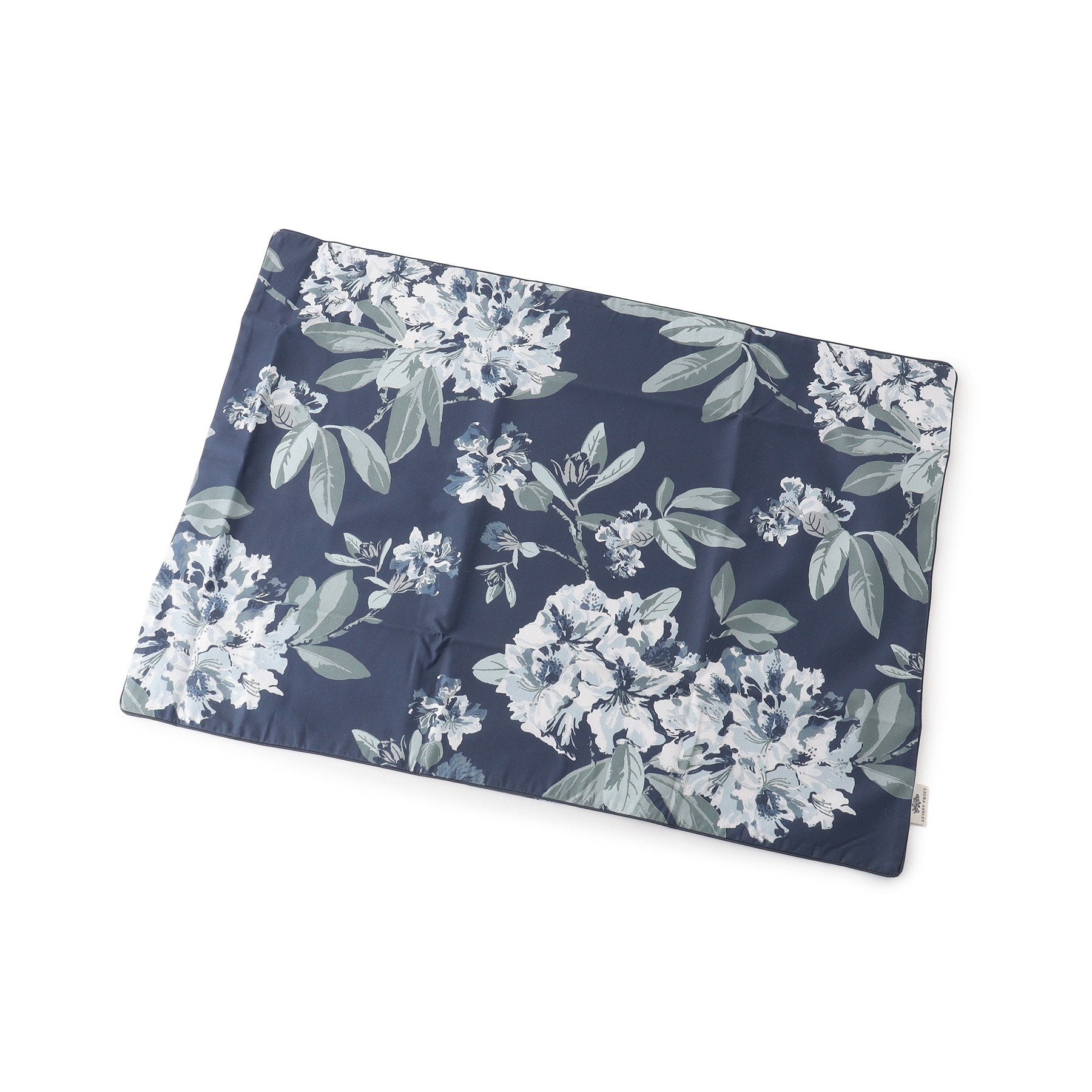 ローラ アシュレイ LAURA ASHLEY アデリーン柄 枕カバー （ネイビー(193)） ネイビー(193)