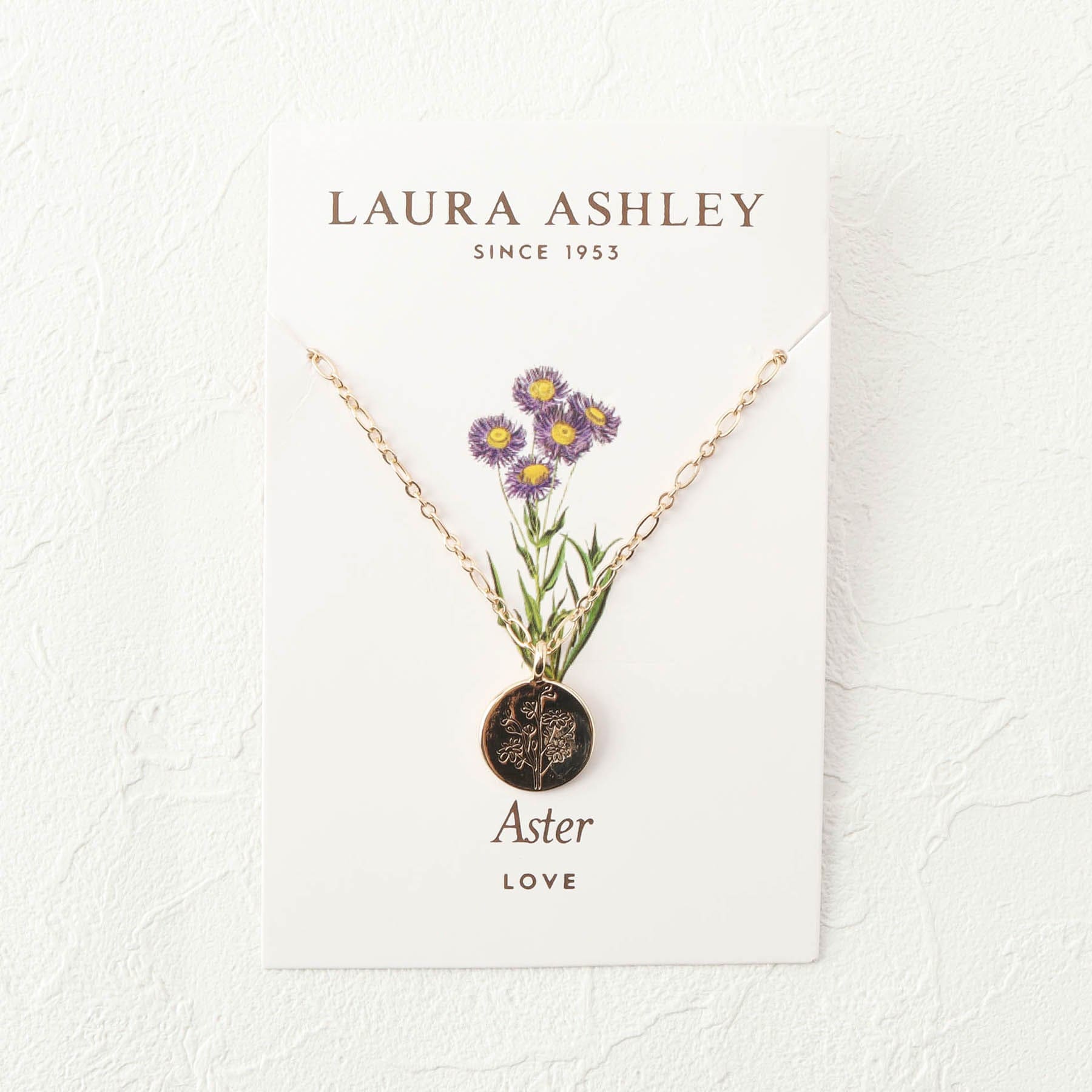 ローラ アシュレイ LAURA ASHLEY アスター“LOVE”ペンダント （ゴールド(007)） ゴールド(007)