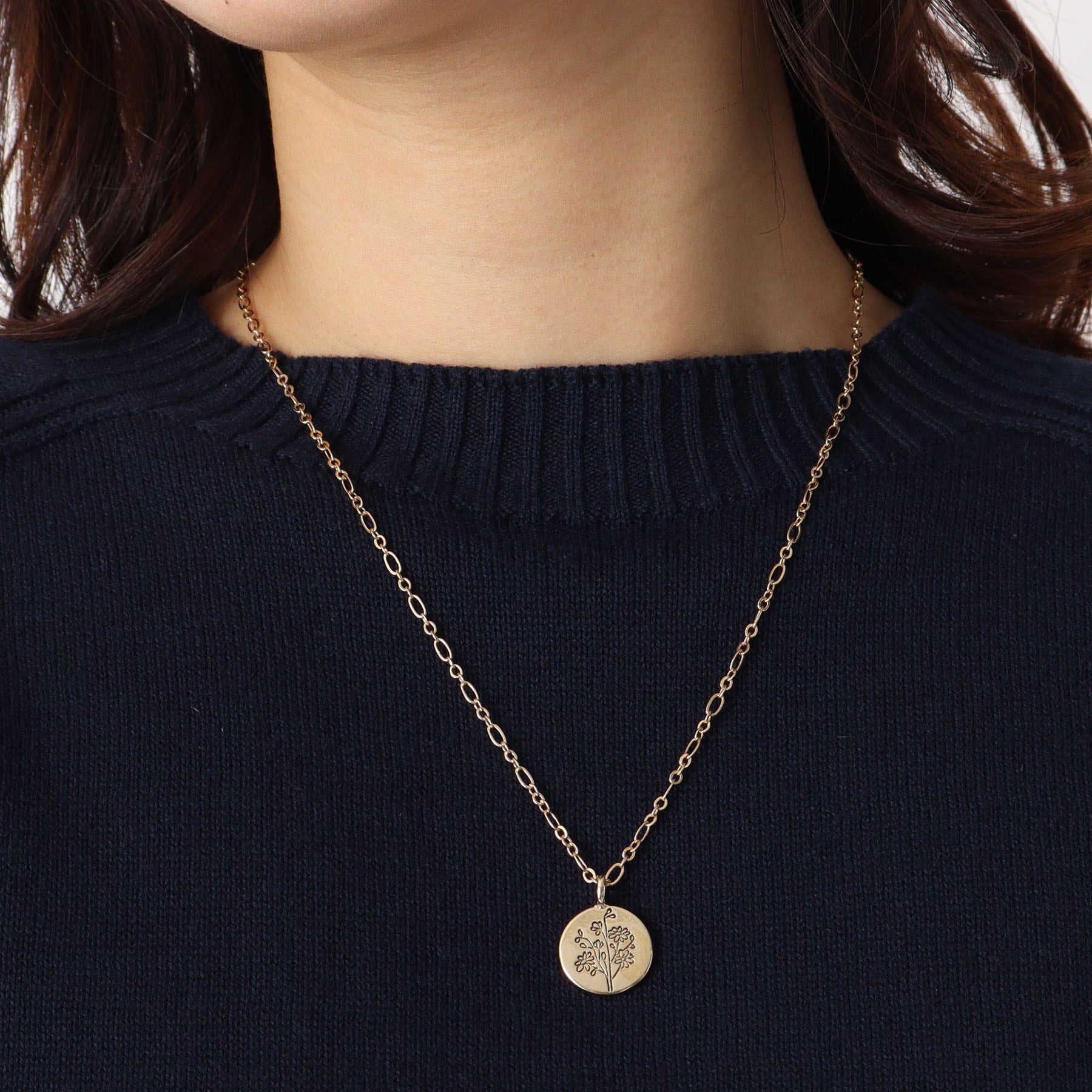 ローラ アシュレイ LAURA ASHLEY アスター“LOVE”ペンダント （ゴールド(007)） ゴールド(007)