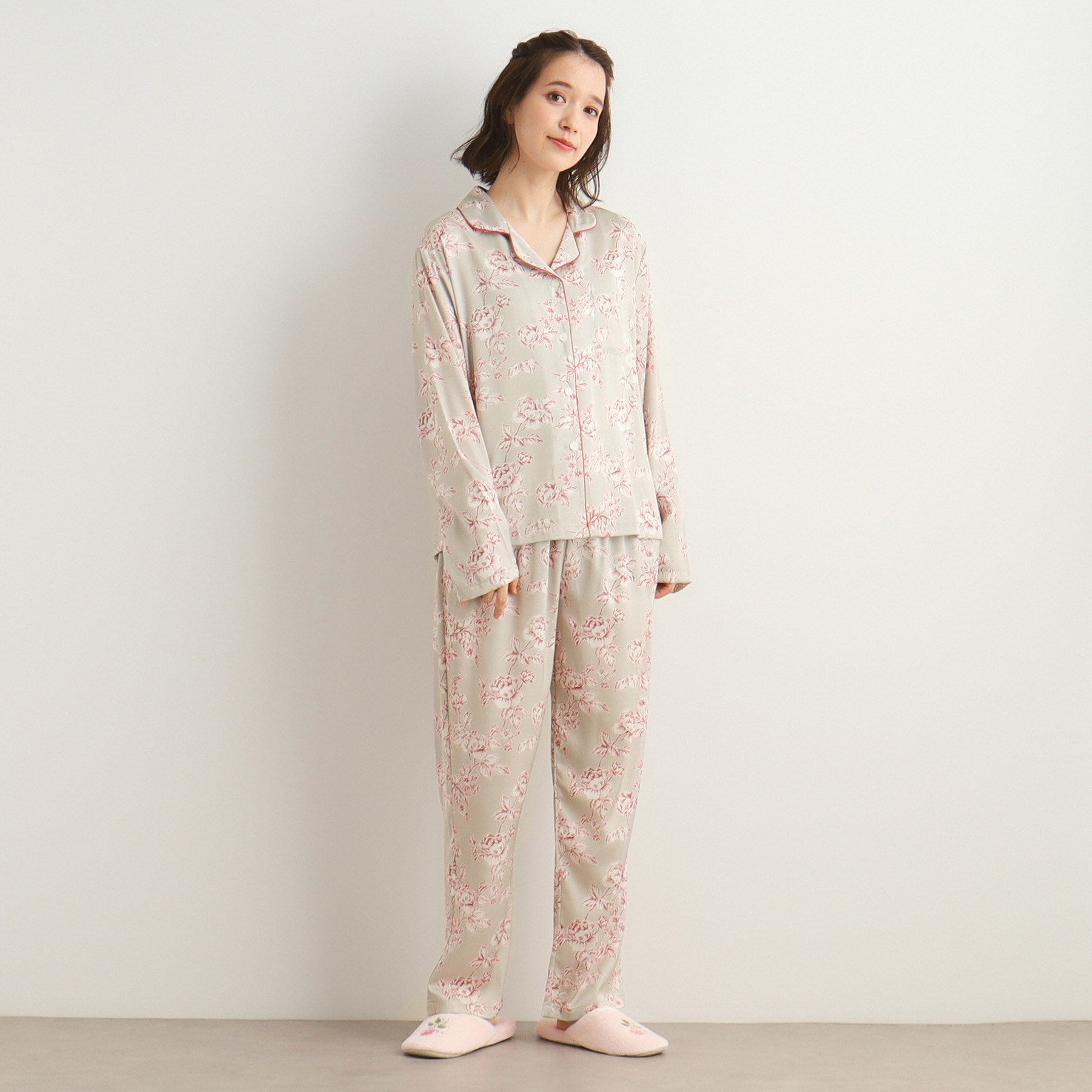 ローラ アシュレイ LAURA ASHLEY 【収納袋付き/サテン】ポリントン ローゼズ柄 携帯パジャマ