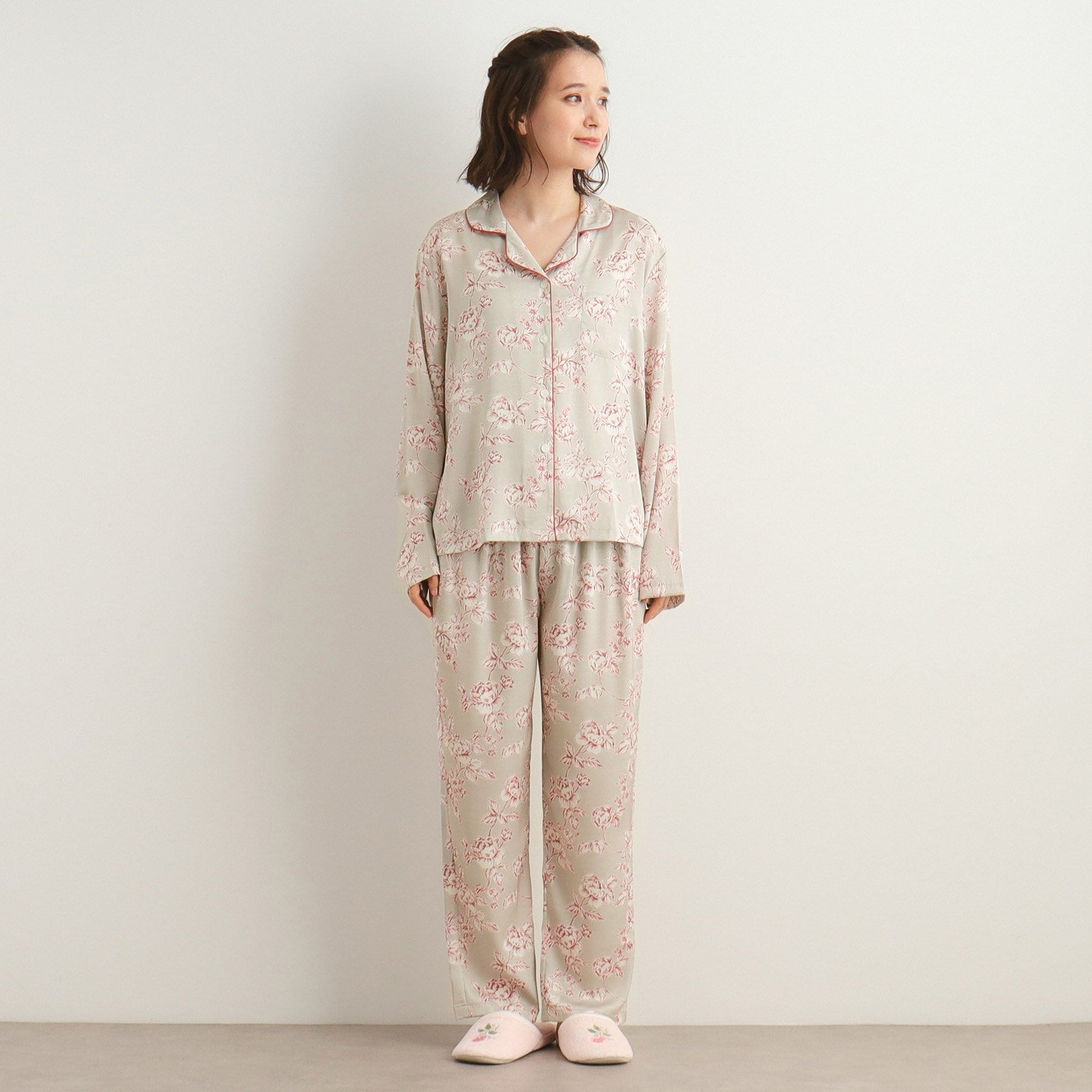 ローラ アシュレイ LAURA ASHLEY 【収納袋付き/サテン】ポリントン ローゼズ柄 携帯パジャマ