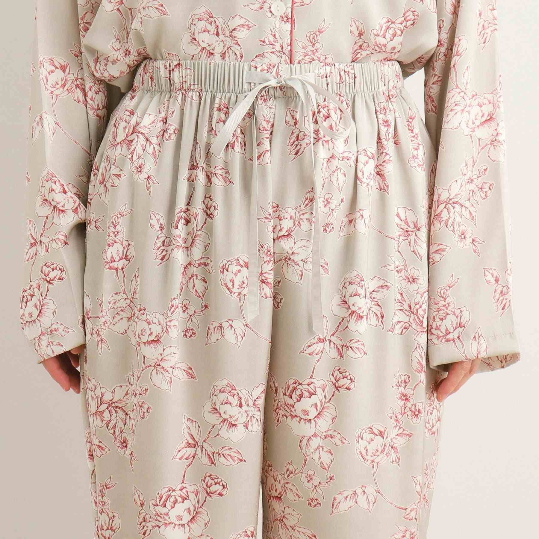ローラ アシュレイ LAURA ASHLEY 【収納袋付き/サテン】ポリントン ローゼズ柄 携帯パジャマ