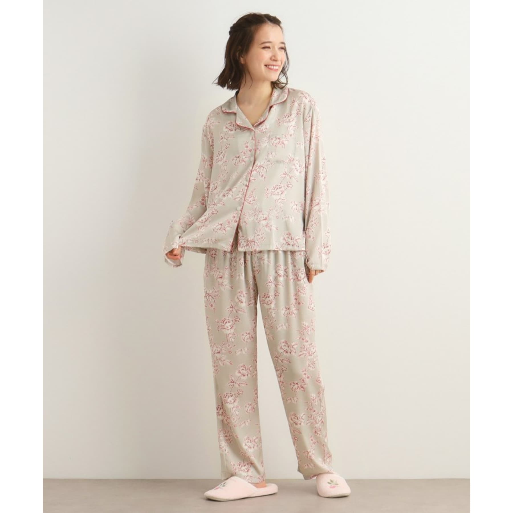 ローラ アシュレイ LAURA ASHLEY 【収納袋付き/サテン】ポリントン ローゼズ柄 携帯パジャマ