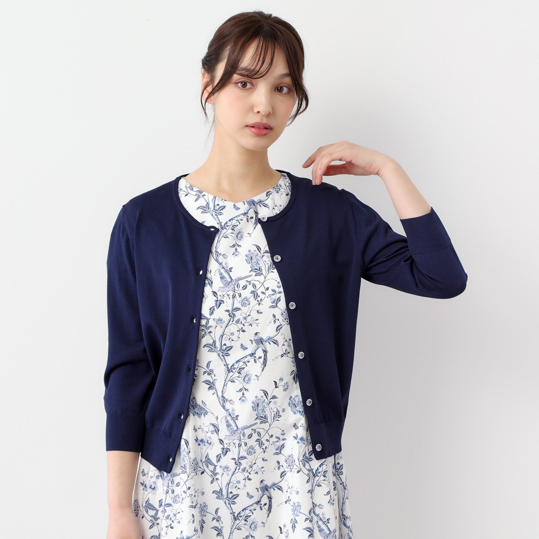ローラ アシュレイ LAURA ASHLEY 【装飾クリアボタン】 ベーシックカーディガン （ネイビー(094)） ネイビー(094)