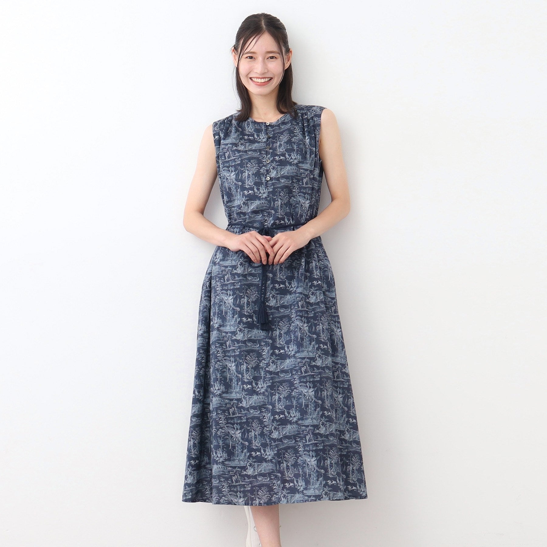 ローラ アシュレイ LAURA ASHLEY 【コットン100％／同柄アイテムあり】ブレイスミス トワル柄 ワンピース （ネイビー(194)） ネイビー(194)