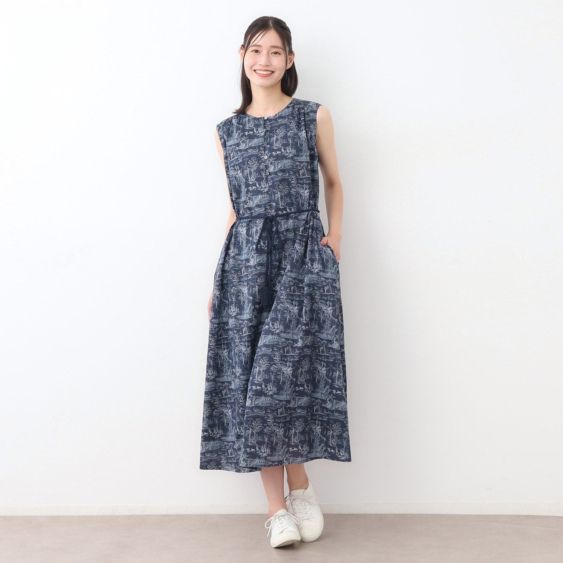 ローラ アシュレイ LAURA ASHLEY 【コットン100％／同柄アイテムあり】ブレイスミス トワル柄 ワンピース （ネイビー(194)） ネイビー(194)