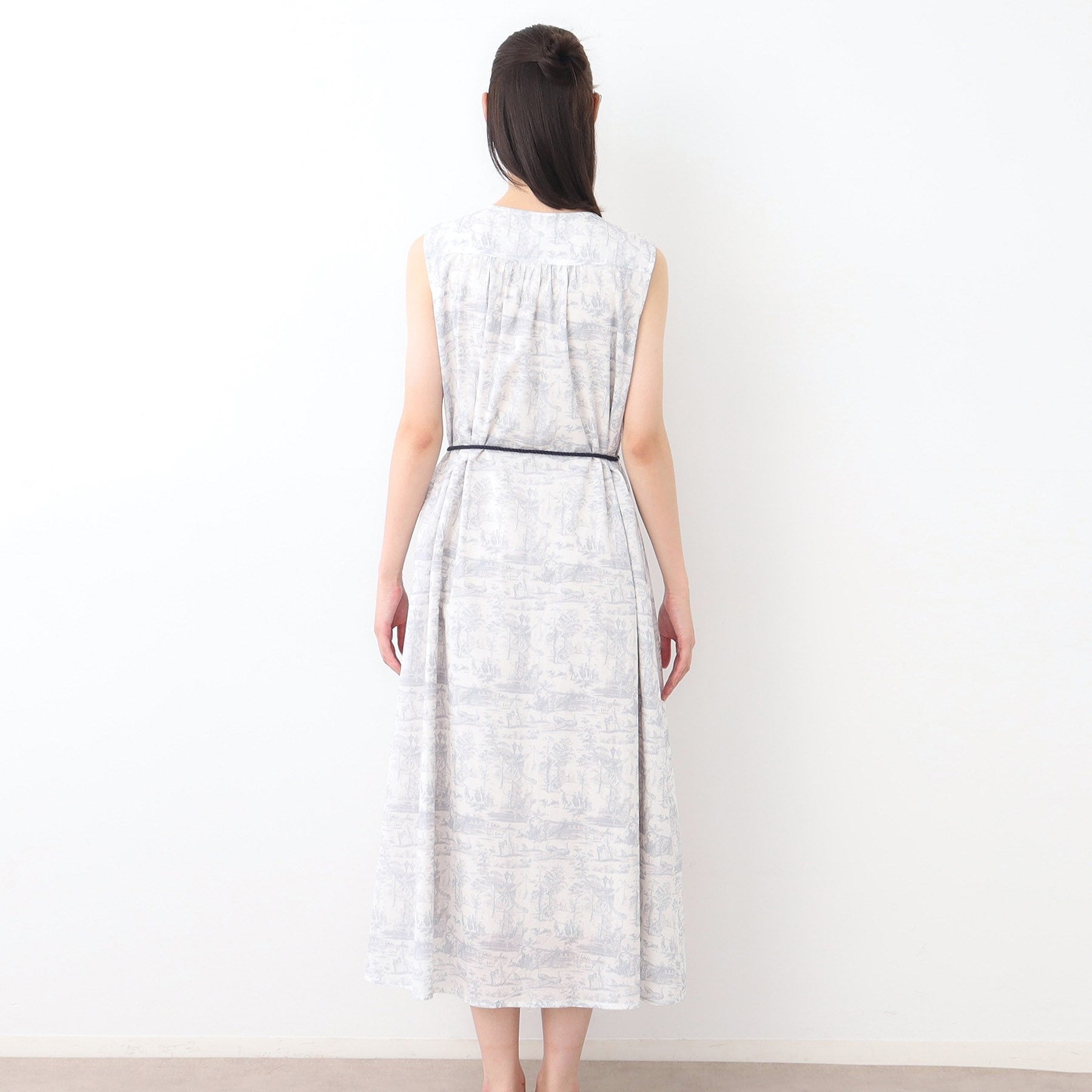 ローラ アシュレイ LAURA ASHLEY 【コットン100％／同柄アイテムあり】ブレイスミス トワル柄 ワンピース （ネイビー(194)） ネイビー(194)
